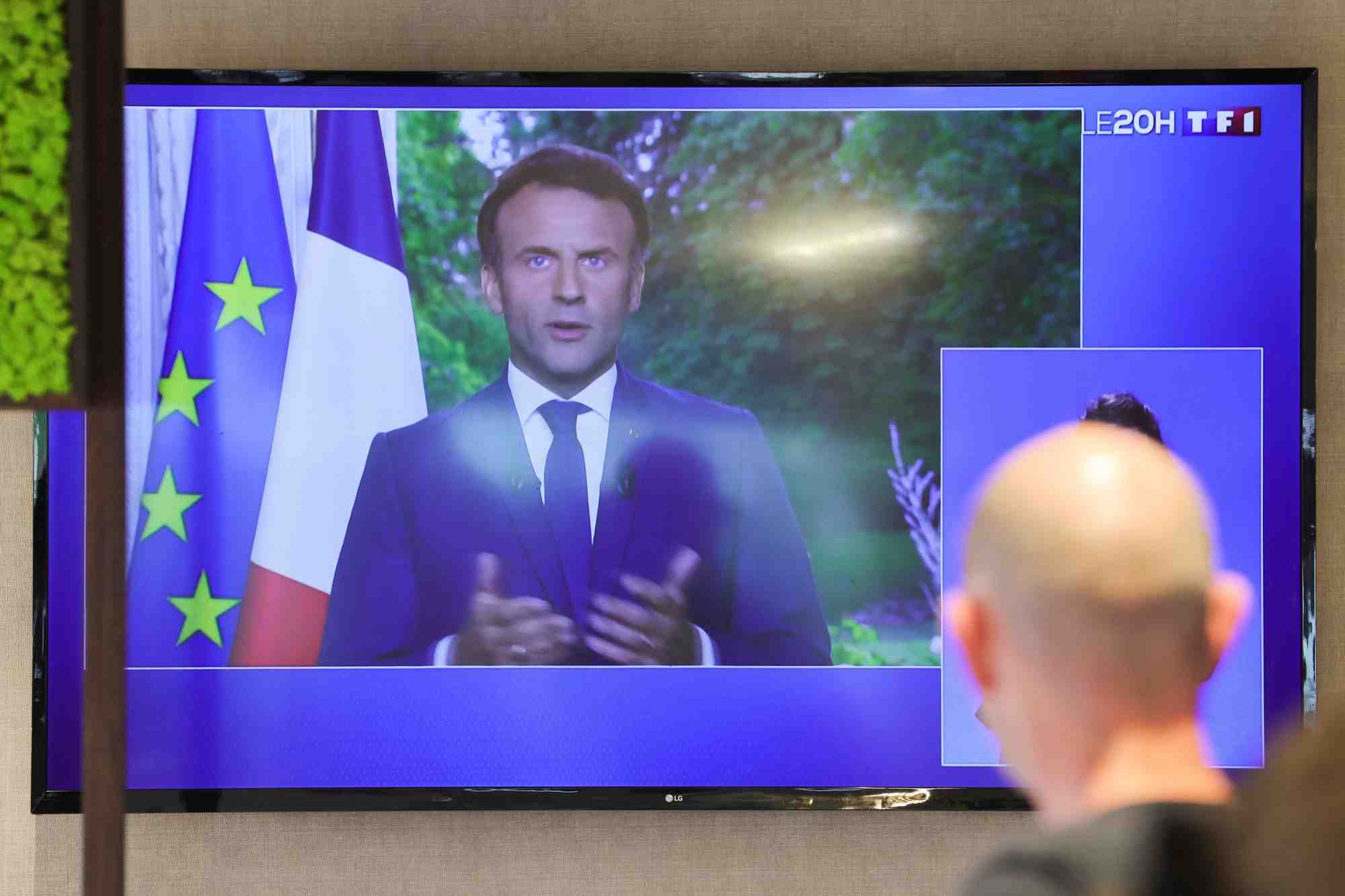 Macron appelle les partis a batir des compromis nouveaux