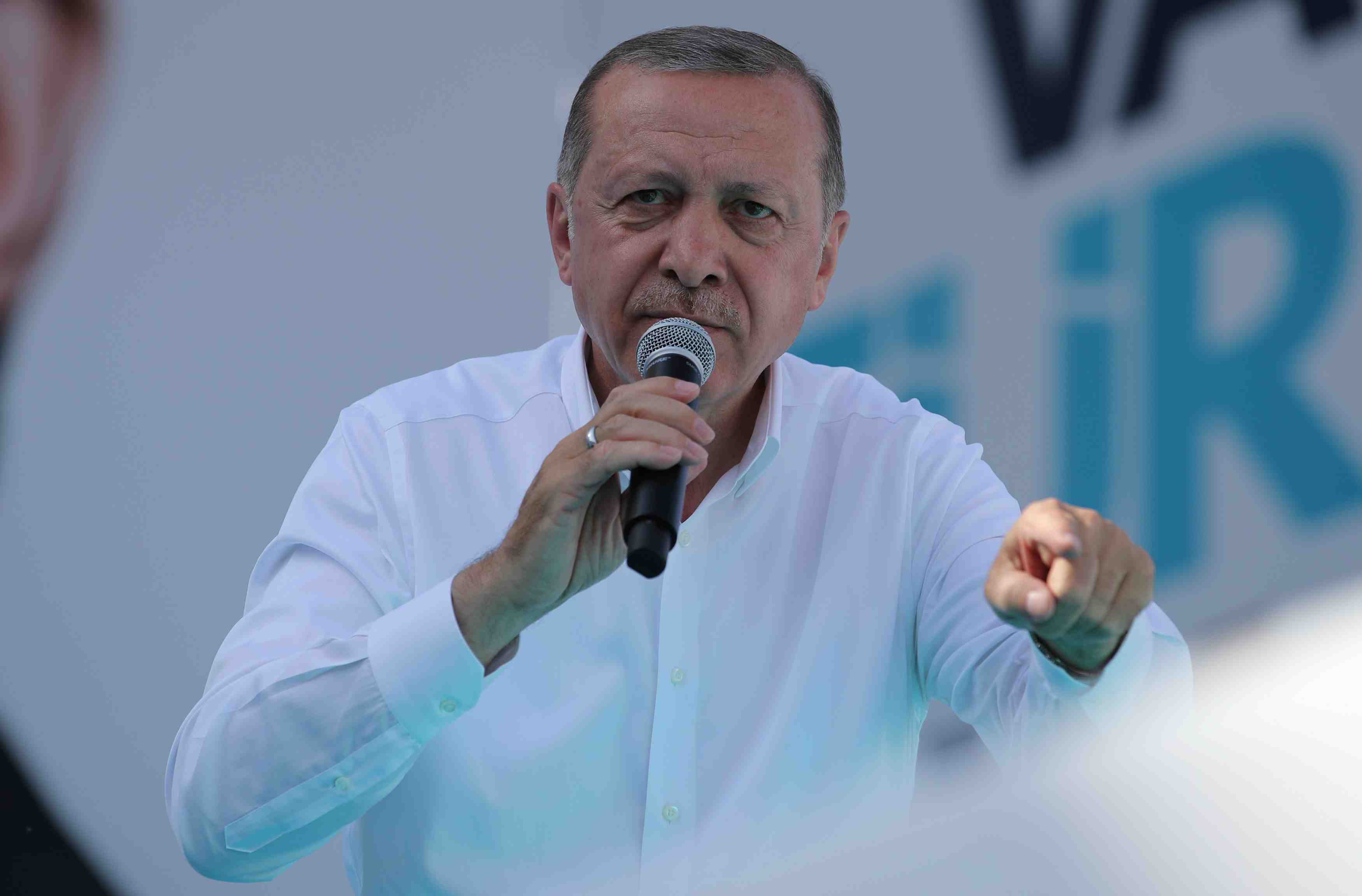 Erdogan jure d'assecher le "marais terroriste" des monts kandil