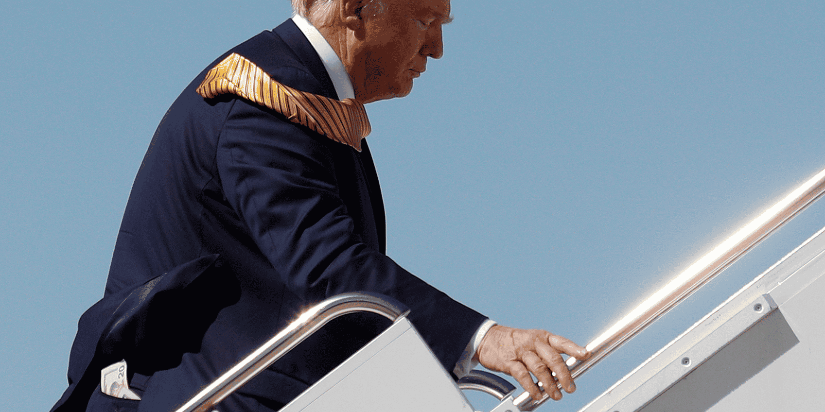 Trump, Air Force One, Mountain View,