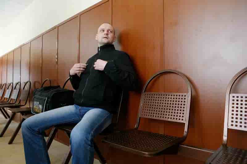 Deux opposants à Poutine condamnés à de la prison