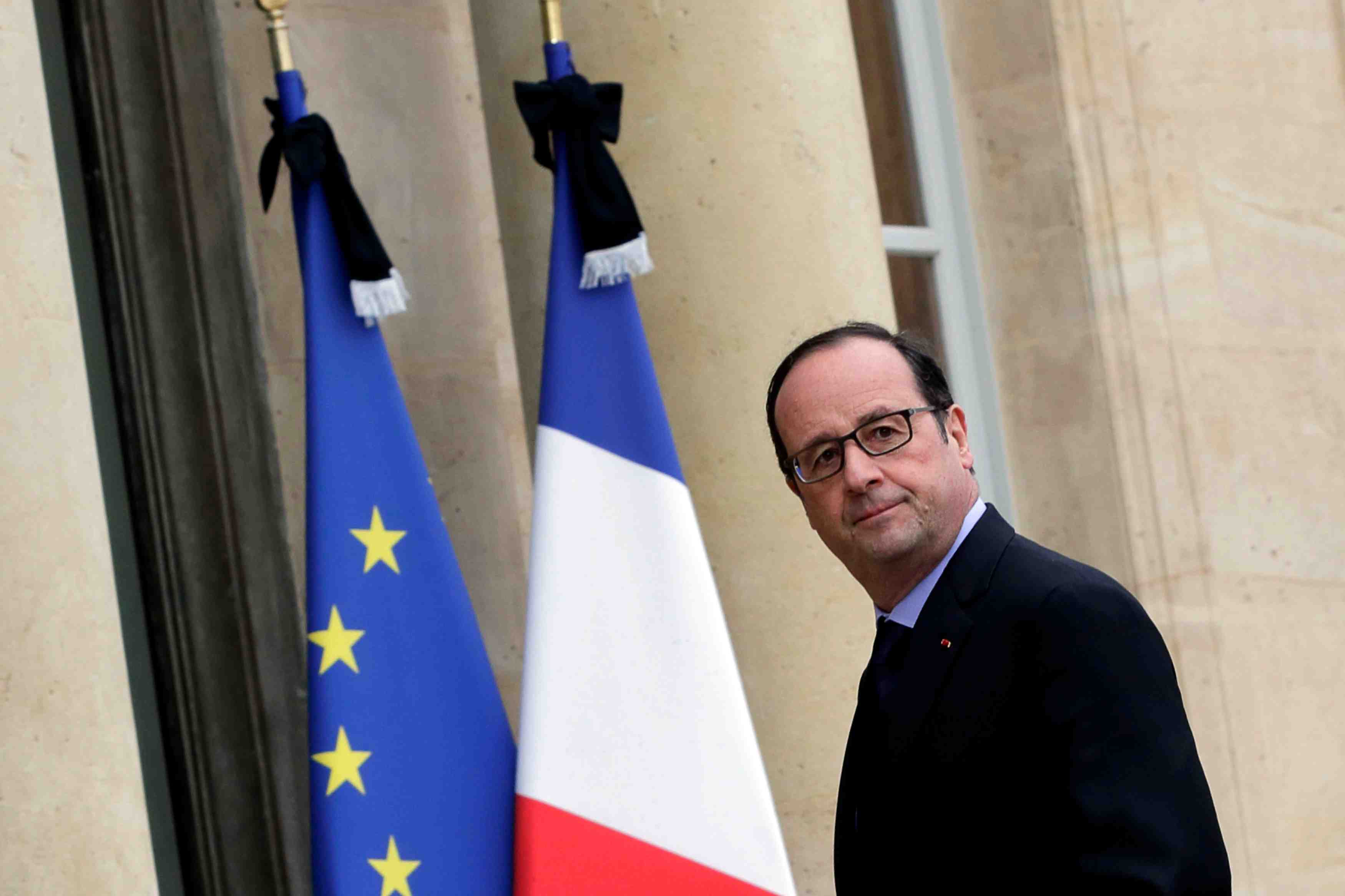 Francois hollande tente de clore la polemique avec le fn
