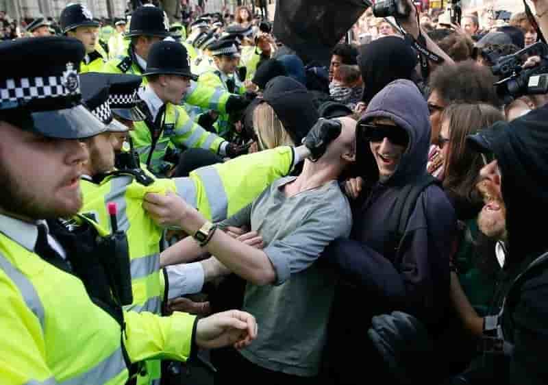Violente manifestation anti-cameron a londres