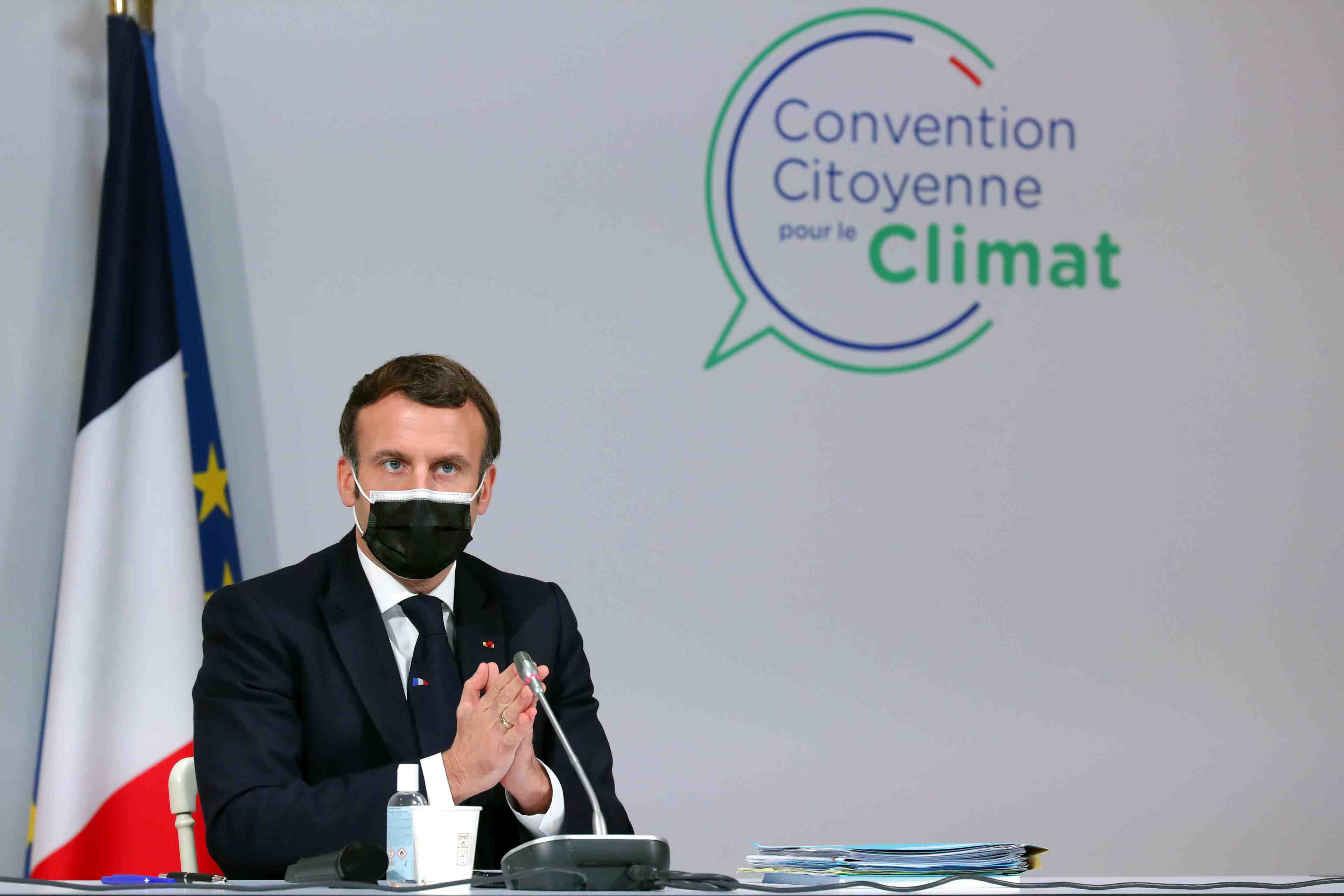 Macron annonce un referendum sur une reference au climat dans la constitution