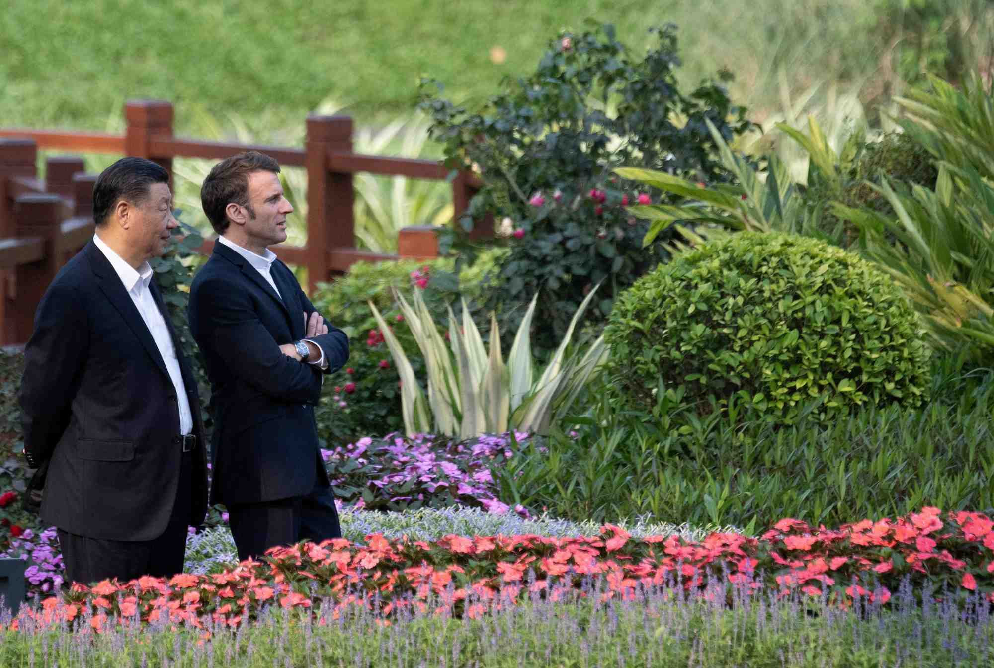 Photo du president francais, emmanuel macron, et de son homologue chinois, xi jinping