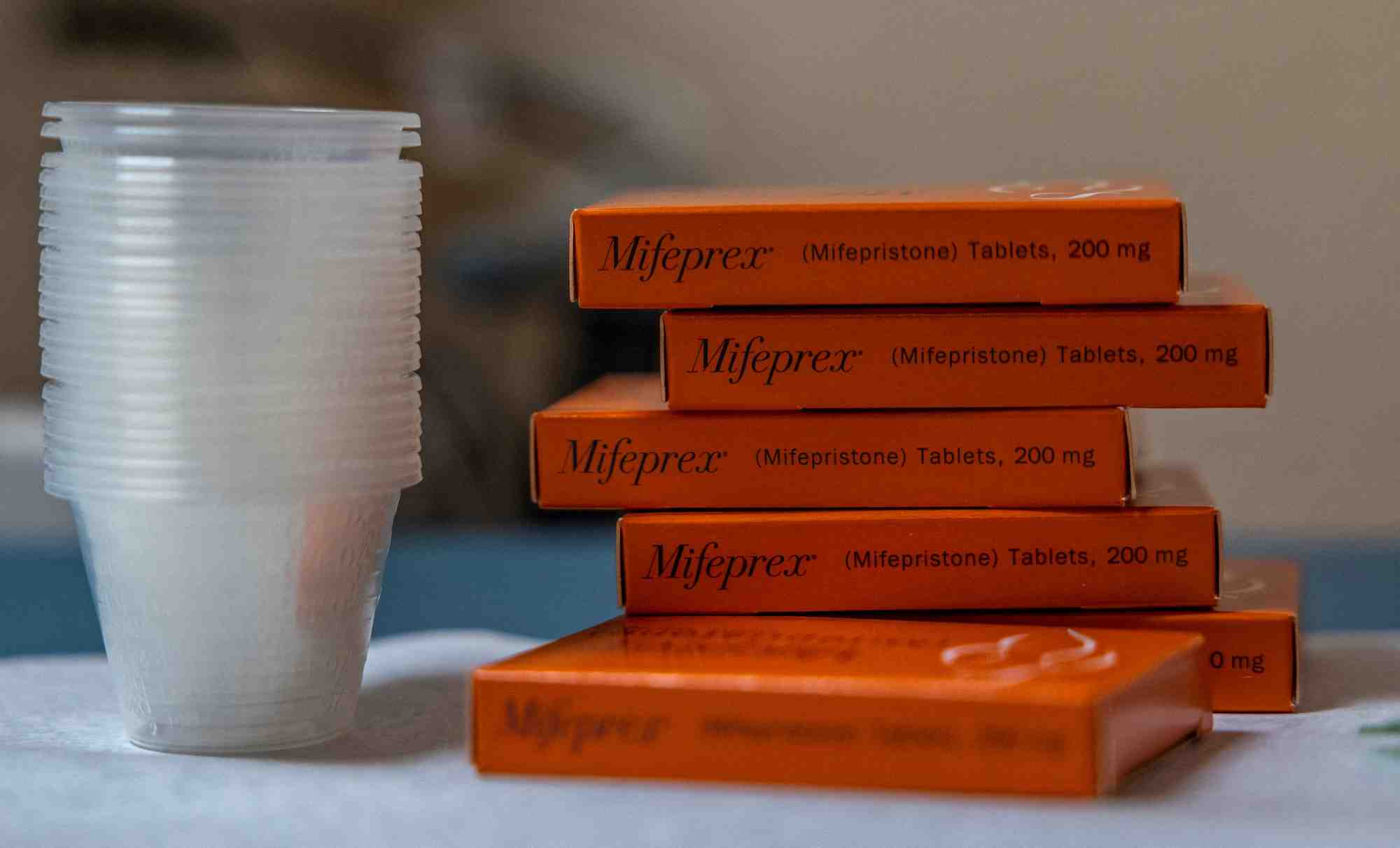 Boites de mifepristone, une pilule abortive, au centre women's reproductive clinic du nouveau-mexique a santa teresa
