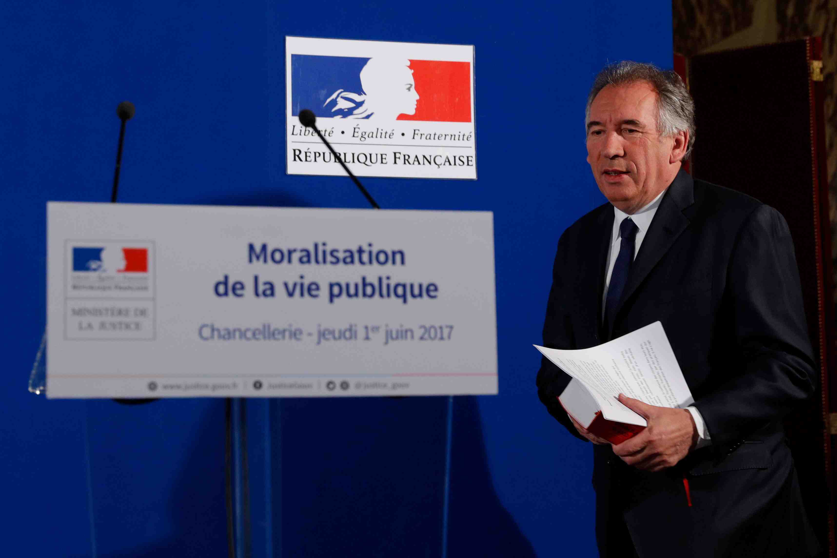 Bayrou veut en finir avec les avantages fiscaux du qatar en france