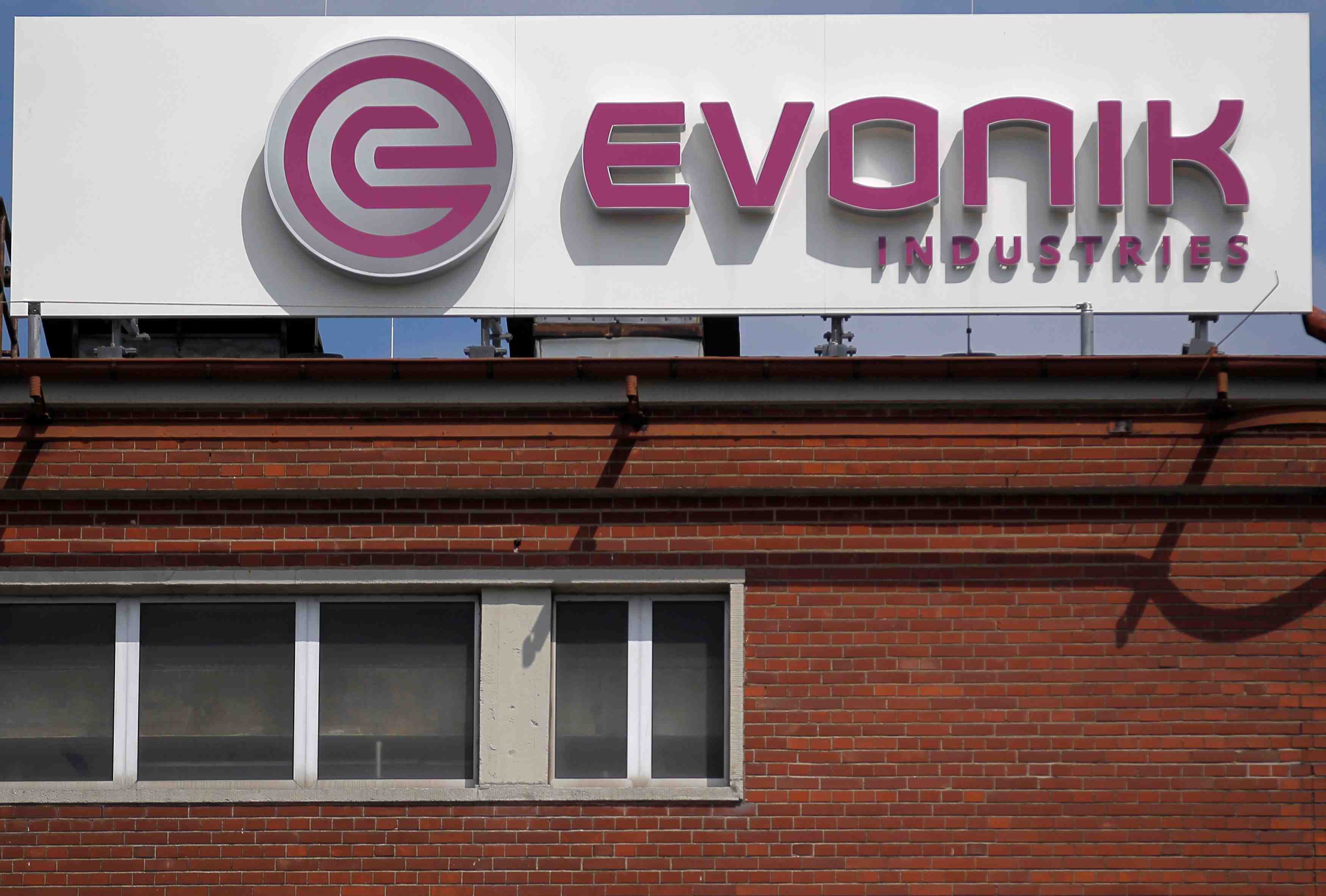 L'allemand evonik vend sa division methacrylates pour 3 milliards d'euros