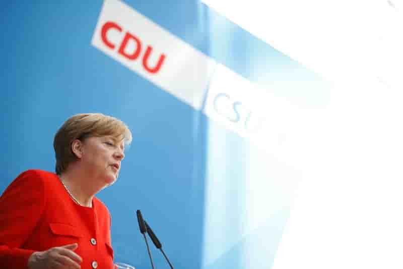 La cdu de merkel conforte son avance sur le spd