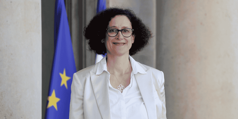 "Il n'y a pas de contradiction entre l'écologie et l'économie", a souligné Emmanuelle Wargon, précisant que beaucoup d'investissements seraient consacrés aux bâtiments publics tels que "des universités, des écoles, des hôpitaux" mais aussi "du soutien aux ménages", dont les modalités restent à définir.
