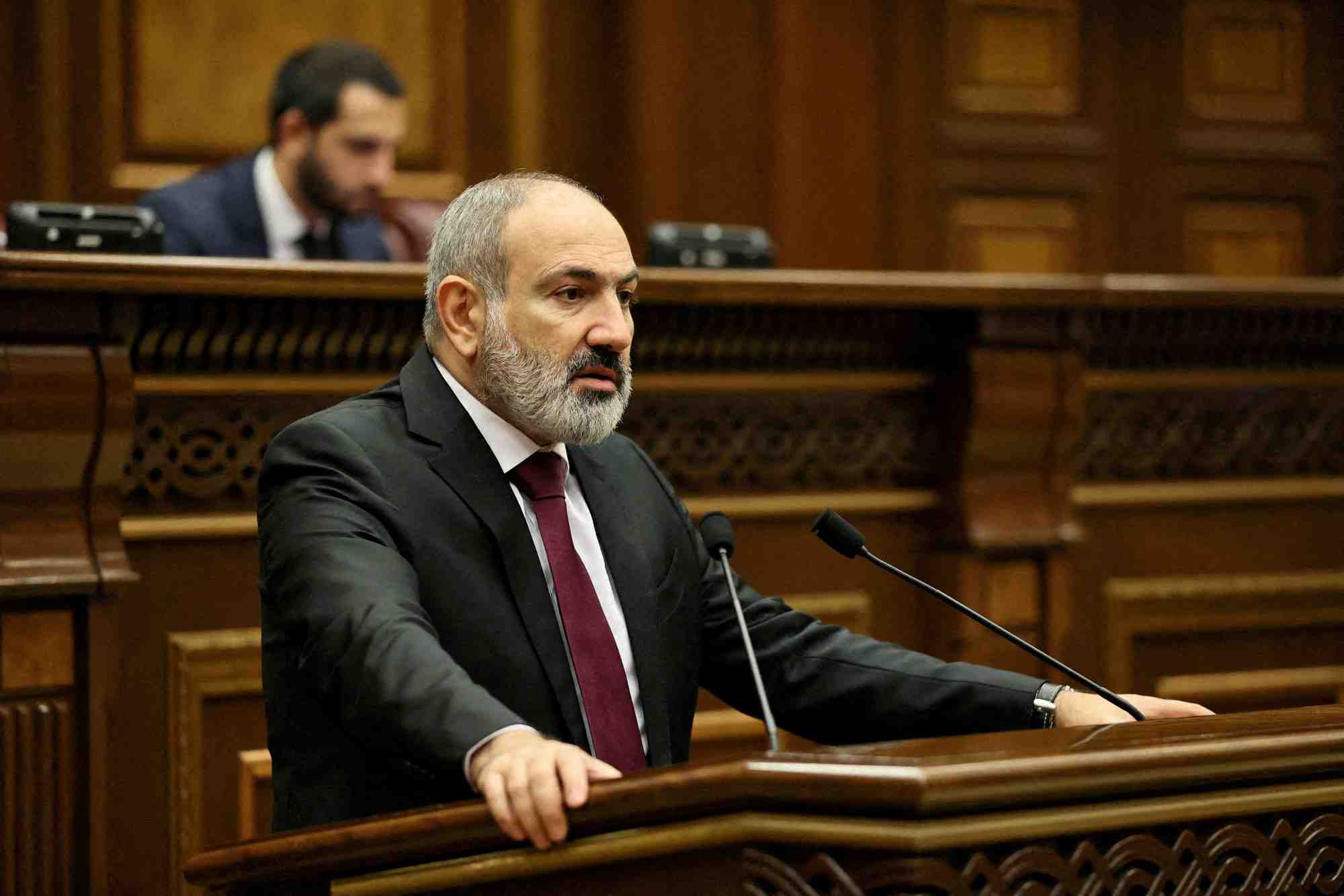 Le premier ministre armenien nikol pachinian au parlement