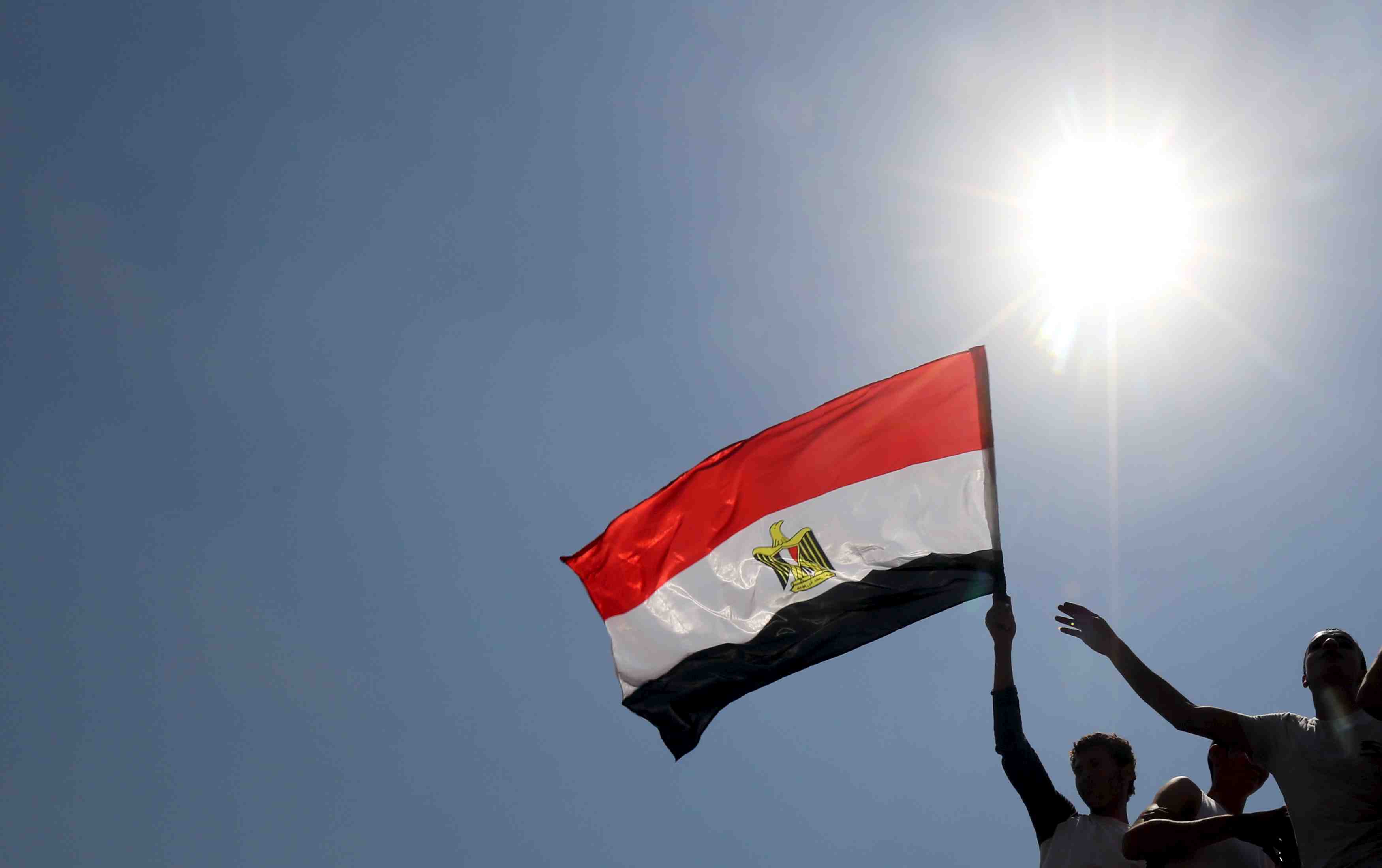 L'egypte rouvre son espace aerien au qatar