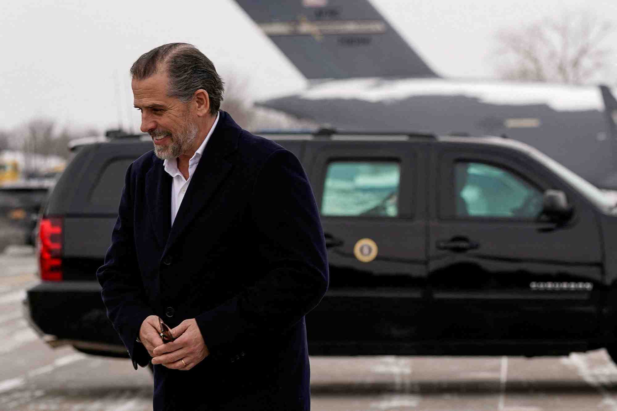 Hunter biden debarque a syracuse, new york