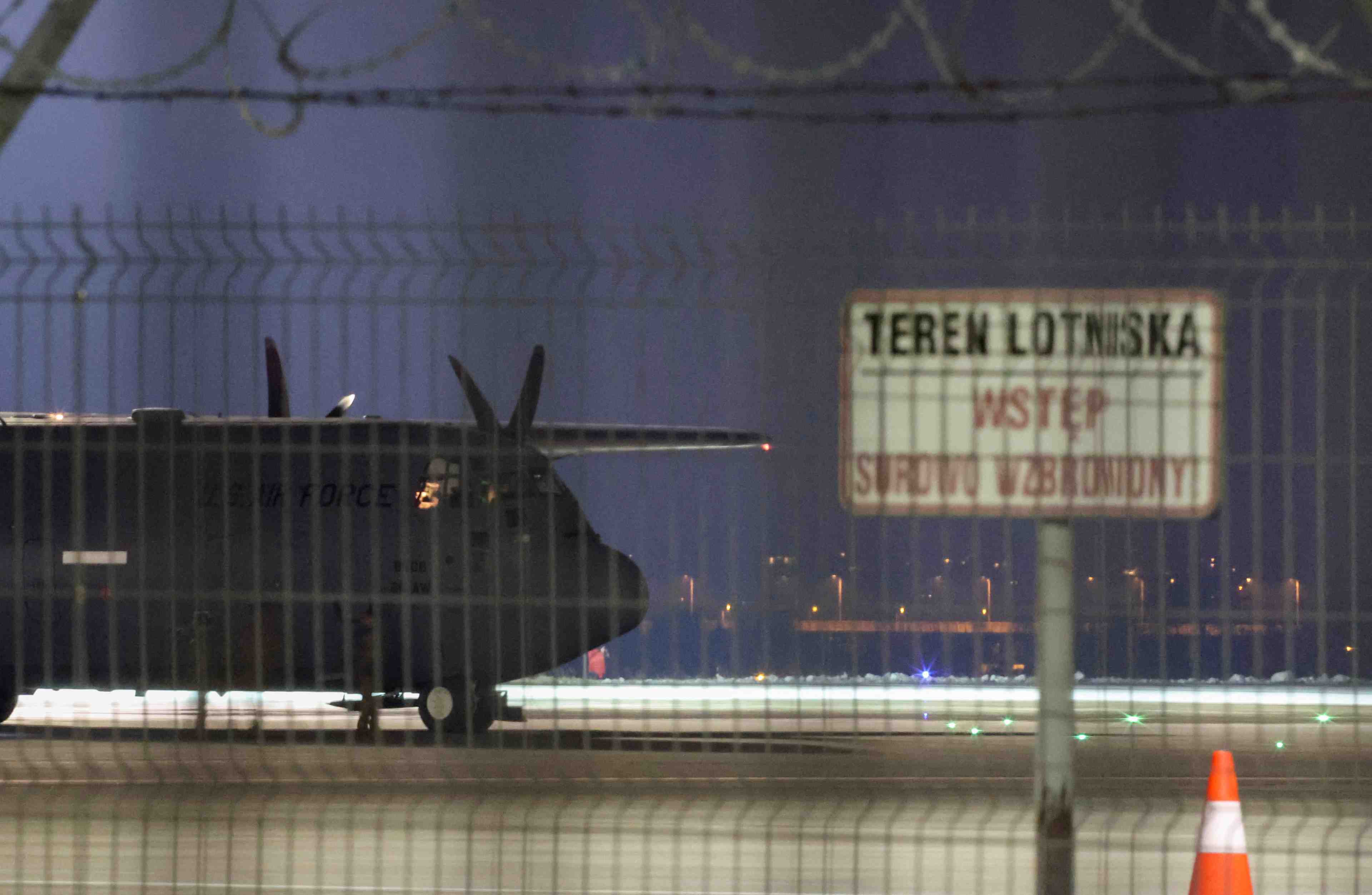 Des soldats americains attendus samedi en pologne, selon des sources