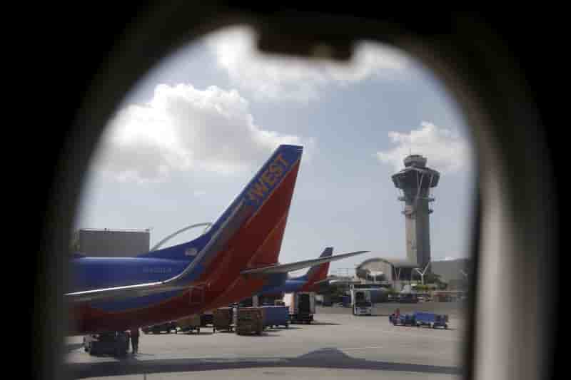 Un etudiant evacue d'un avion a los angeles parce qu'il parlait arabe