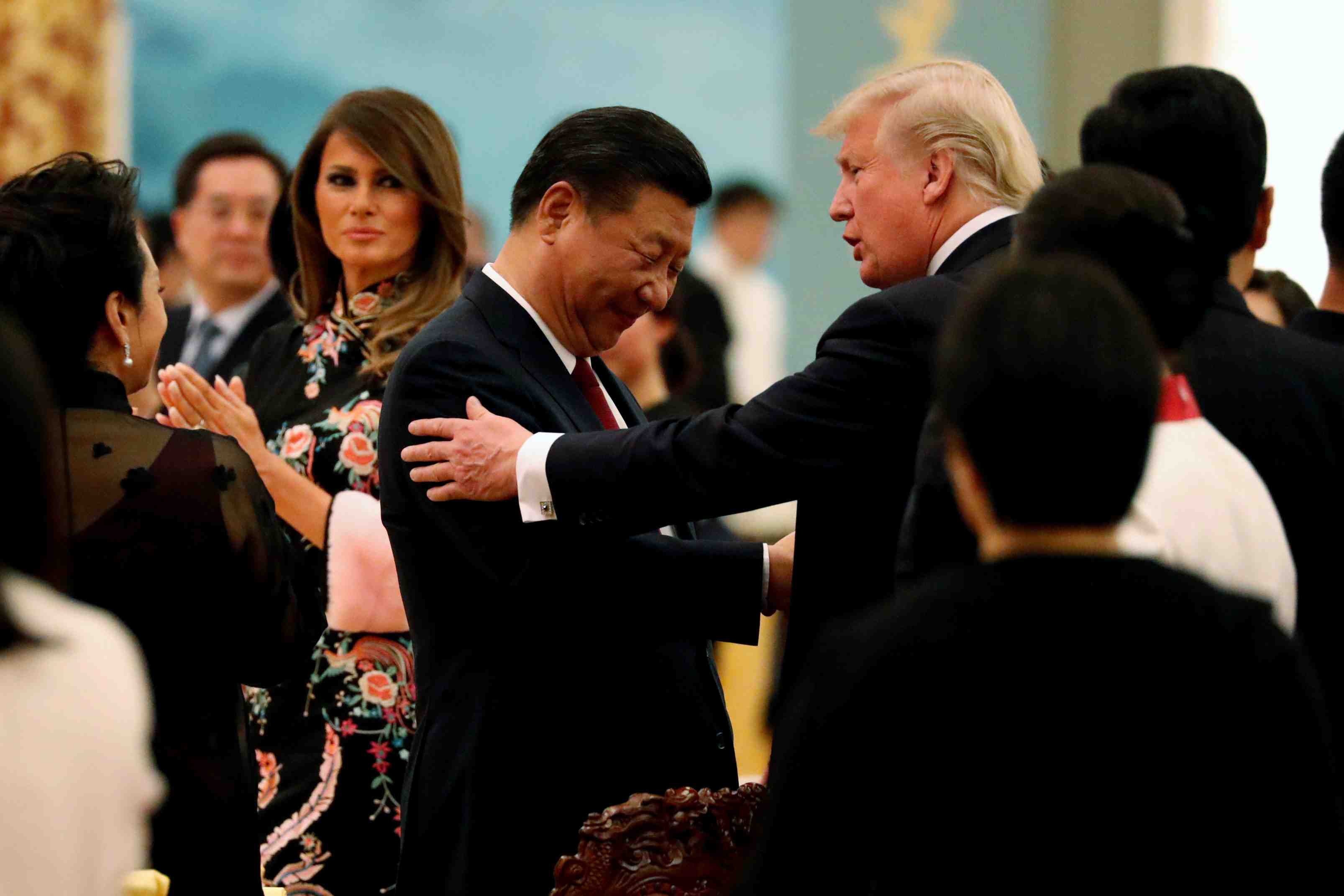 Offensive de charme pour donald trump a pekin