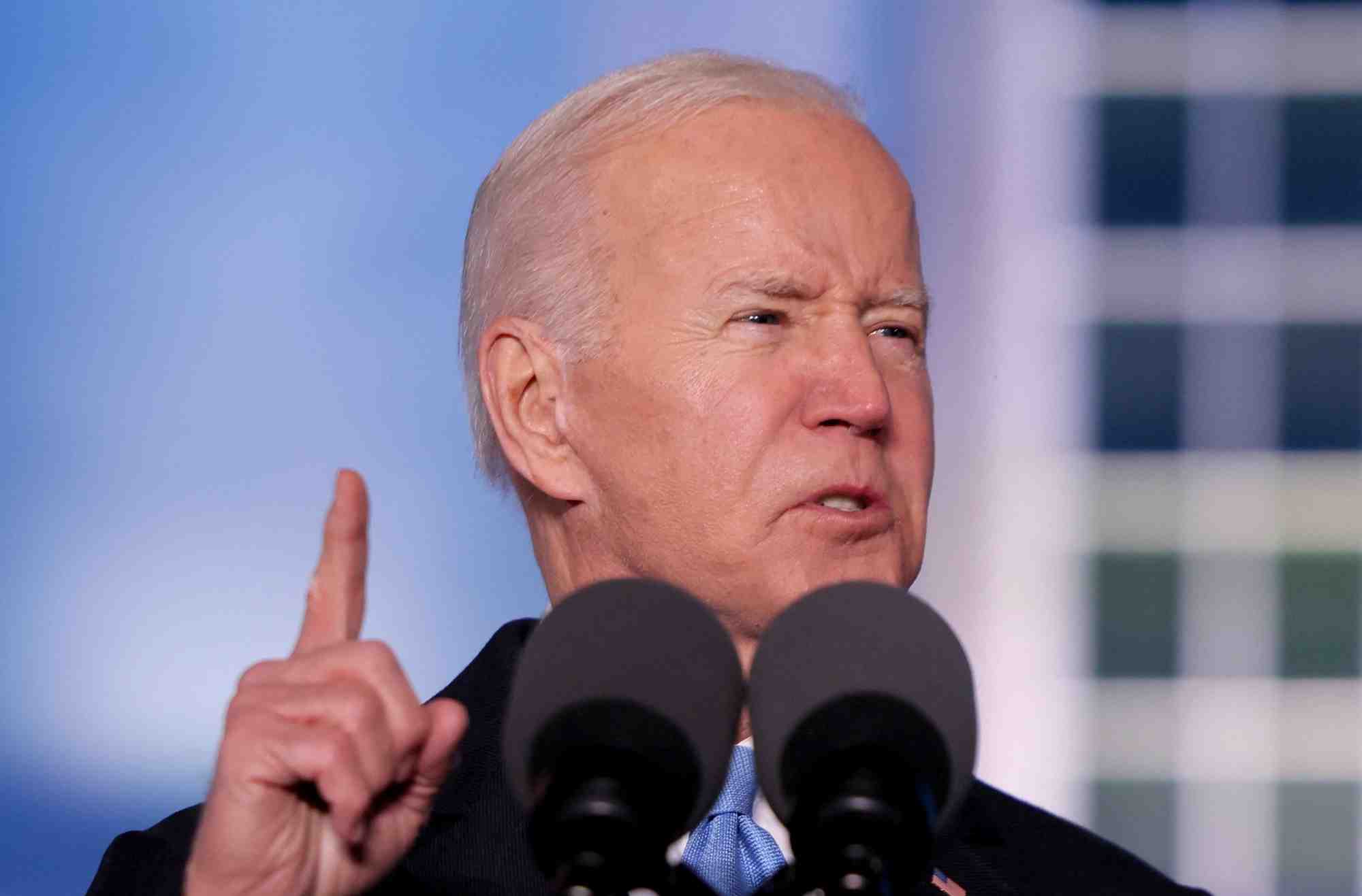 Pour le president biden, poutine ne peut pas rester au pouvoir