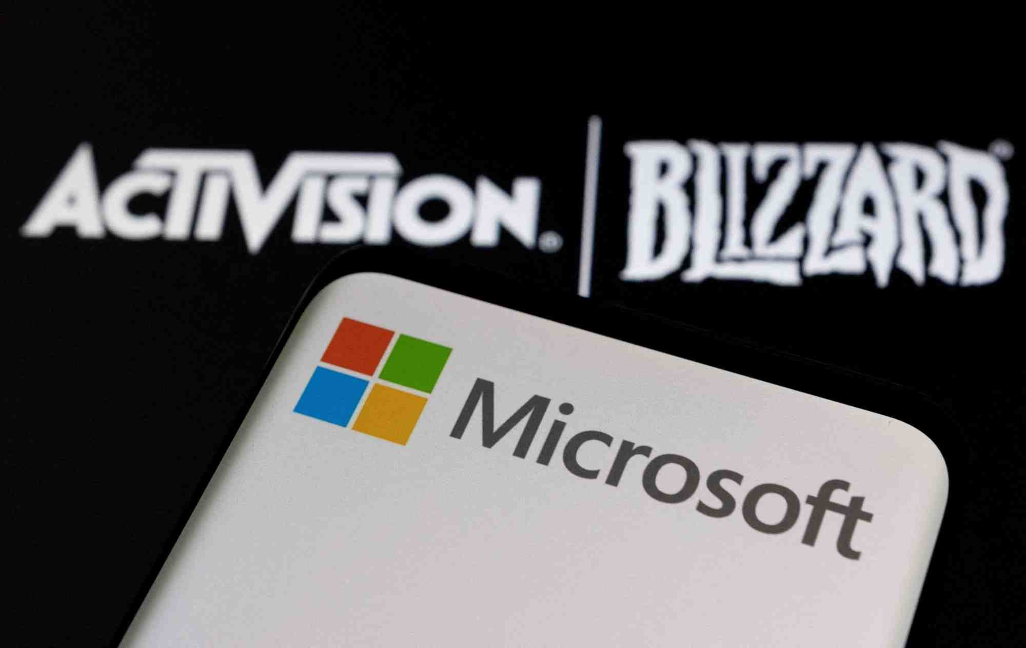 Photo d'illustration montrant le logo de microsoft sur un smartphone