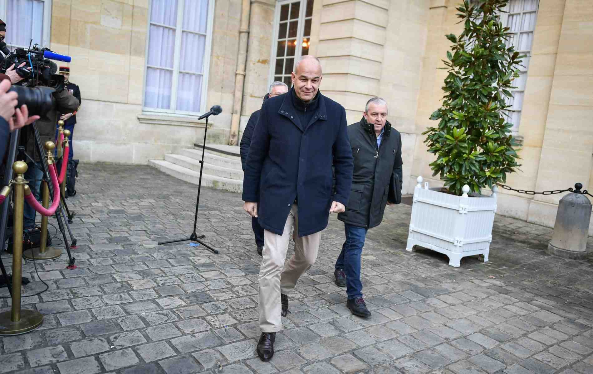Le président de la FNSEA, Arnaud Rousseau, à l'issue d'une rencontre avec le Premier ministre, François Bayrou, le 13 janvier à Matignon. (Photo d'illustration)