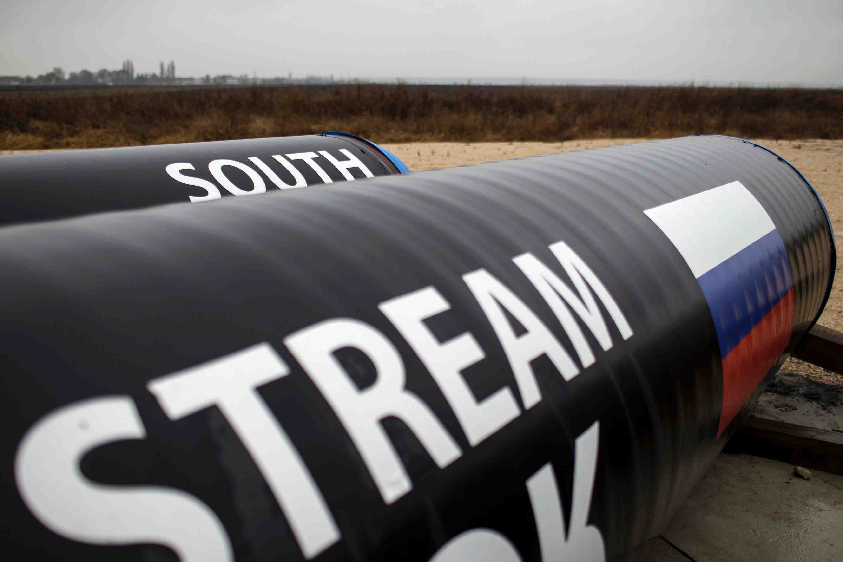 Apres l’abandon du projet de gazoduc south stream, gazprom rachete les parts de ses associes