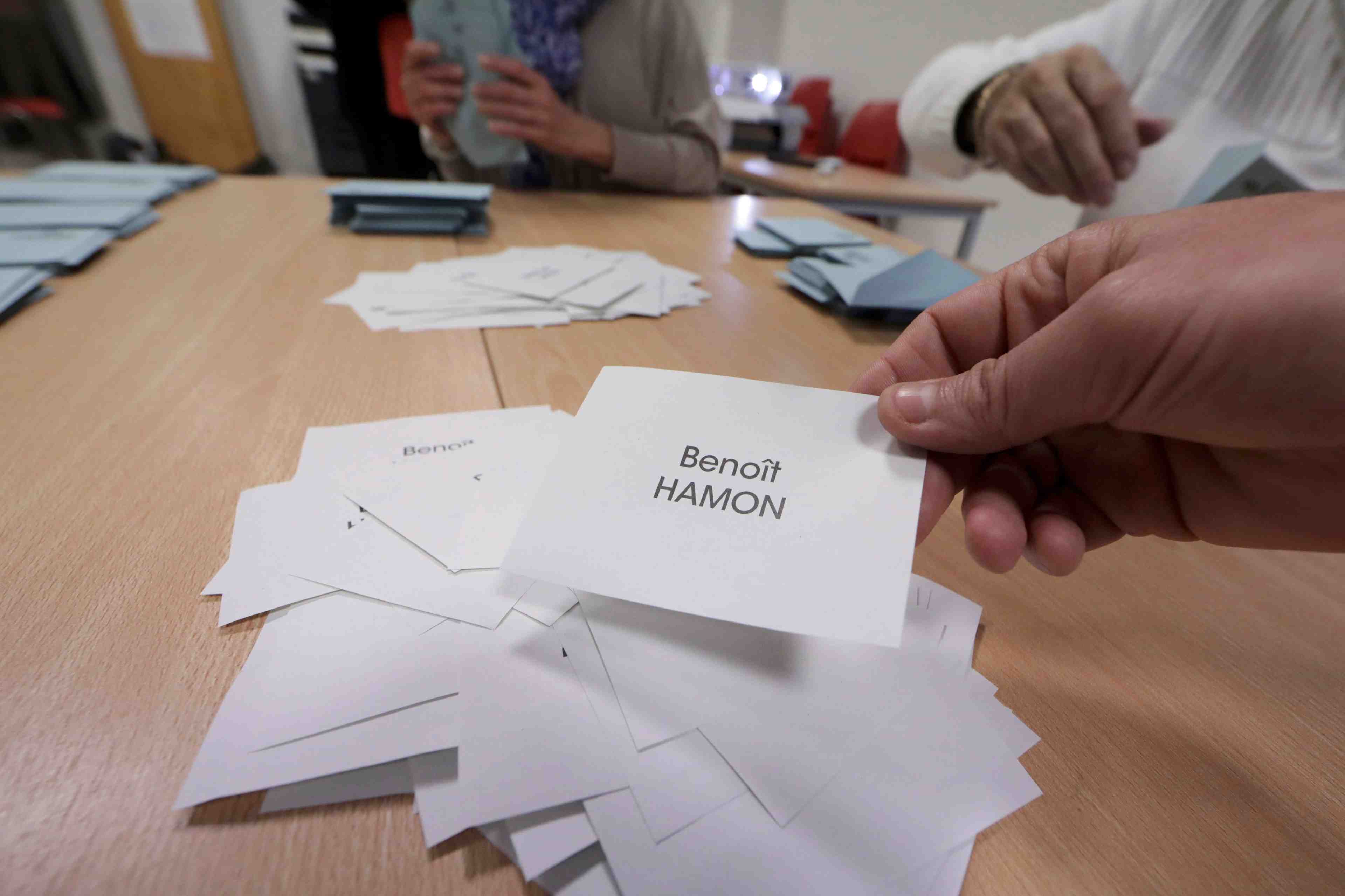 Hamon remporte la primaire socialiste