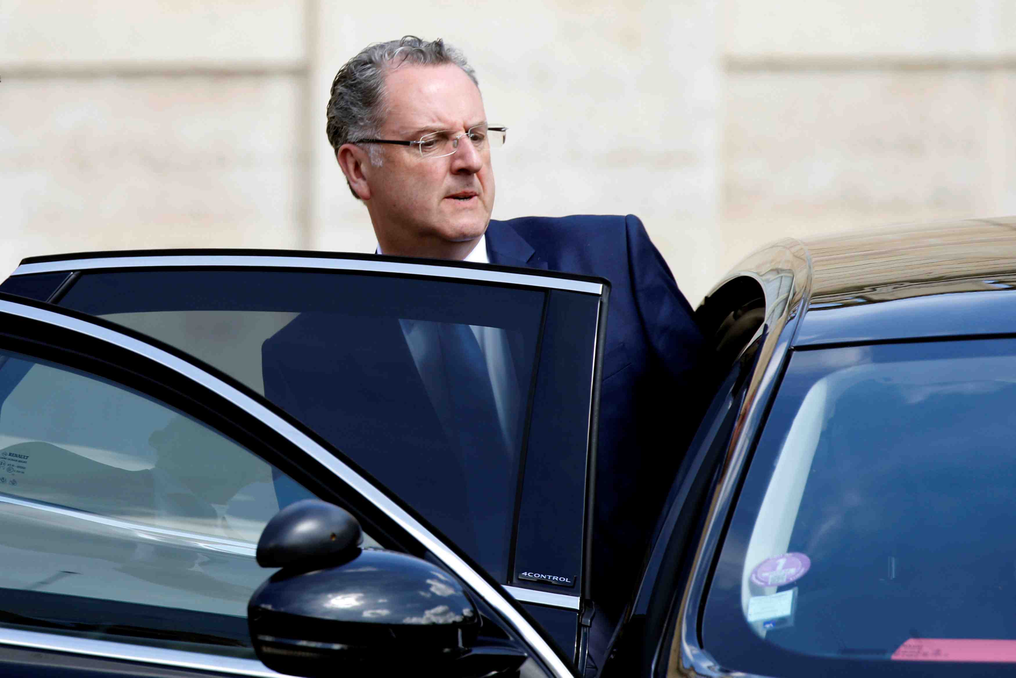 Perquisition aux mutuelles de bretagne dans l'affaire ferrand