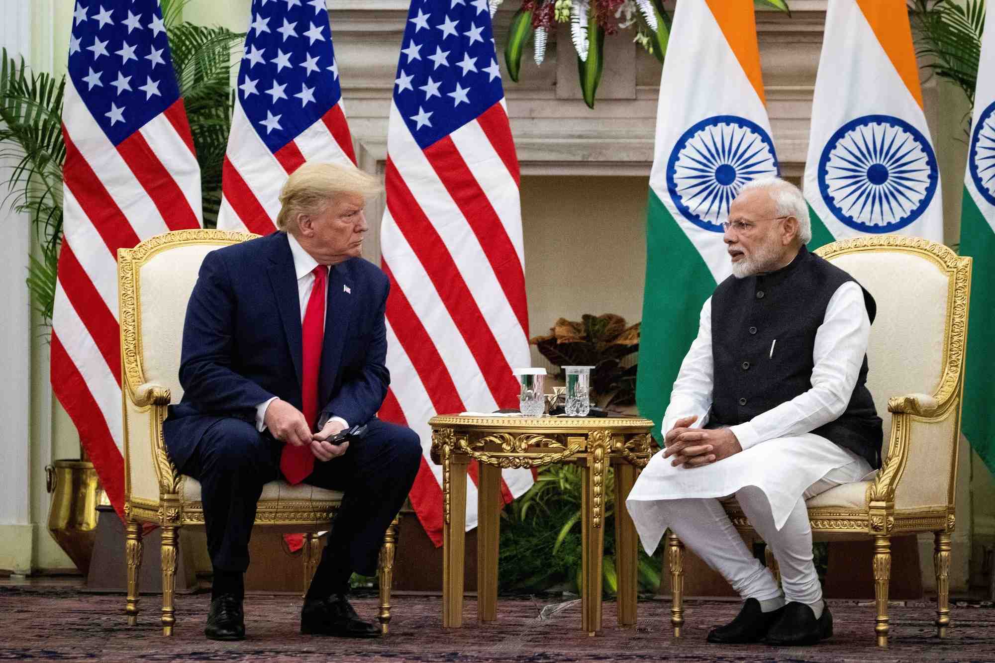 Les gouvernements américains et indiens sont actuellement en train de négocier un accord commercial, qui permettrait à l’Inde d’atténuer les droits de douane américains.