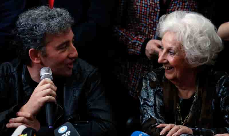Arraché par la junte à sa mère, un Argentin retrouve sa famille