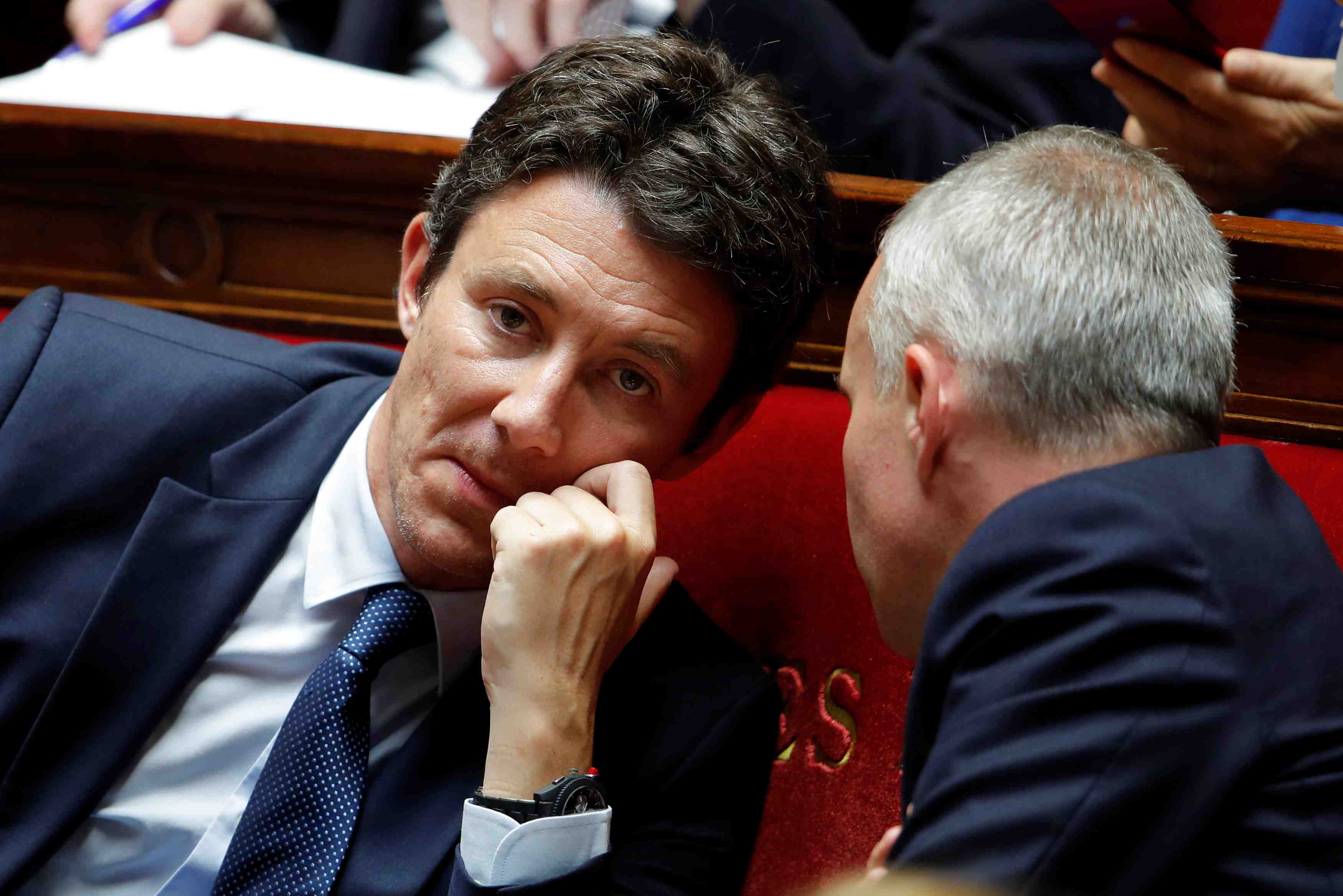 France: l'executif en operation deminage avant l'annonce d'un remaniement