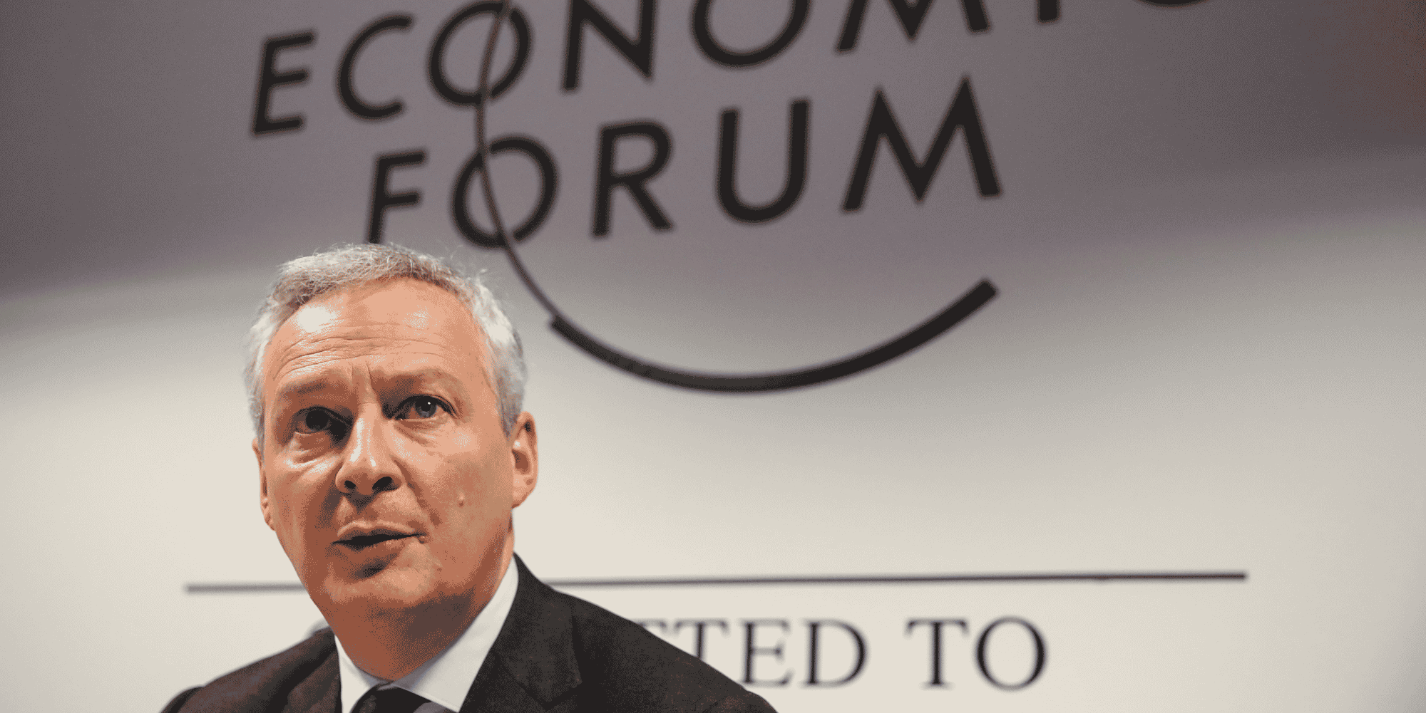 Le ministre des Finances Bruno Le Maire lors d'une conférence de presse ce mercredi 22 janvier, au Forum économique mondial de Davos (Suisse).
