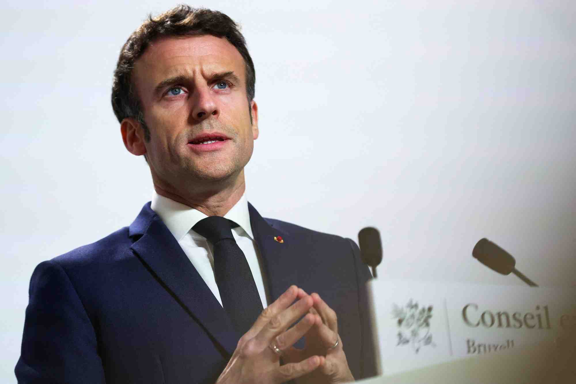 L'ue s'entend sur des achats communs de produits energetiques, dit macron