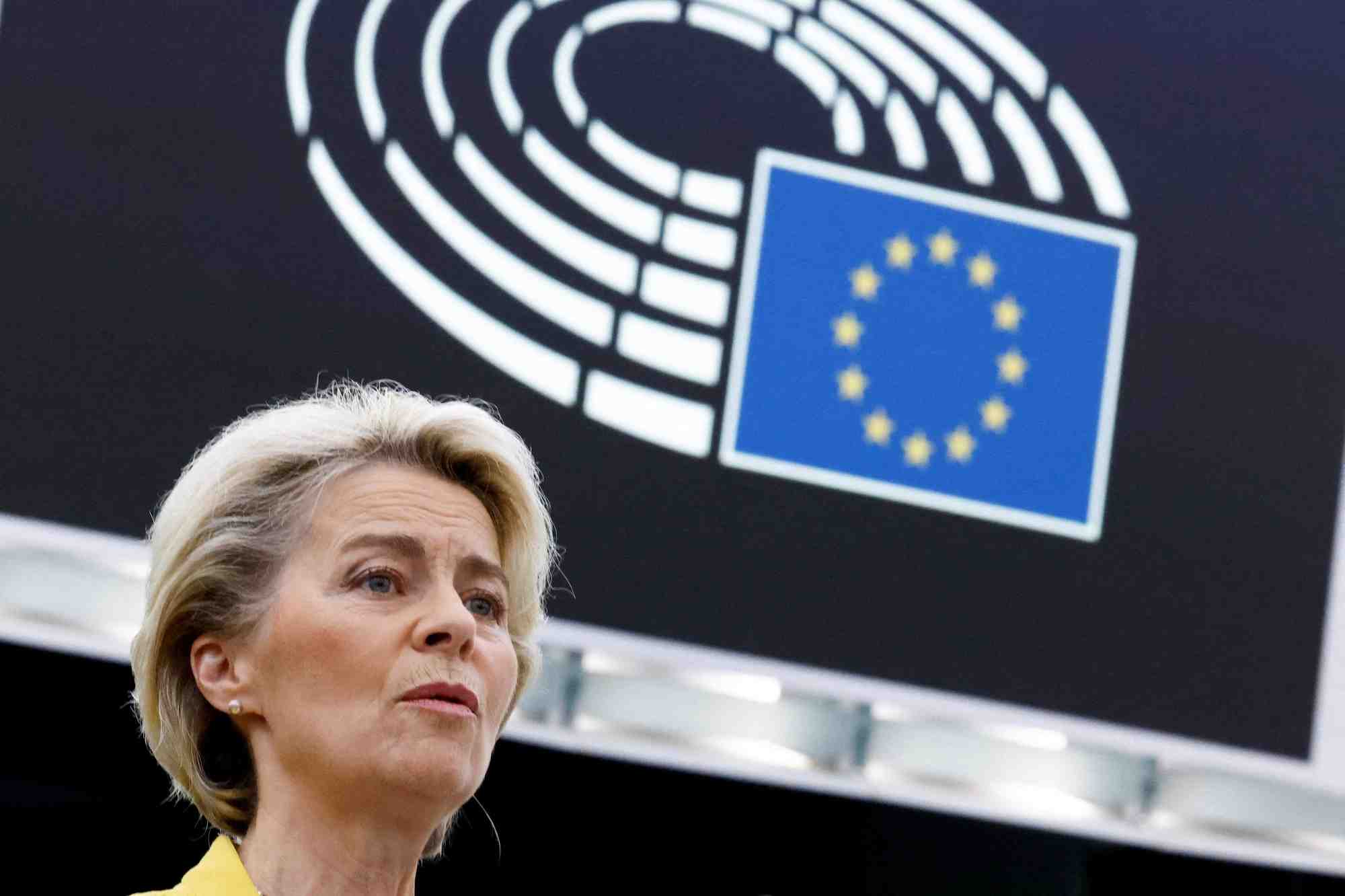 La presidente de la commission europeenne ursula von der leyen au parlement europeen a strasbourg