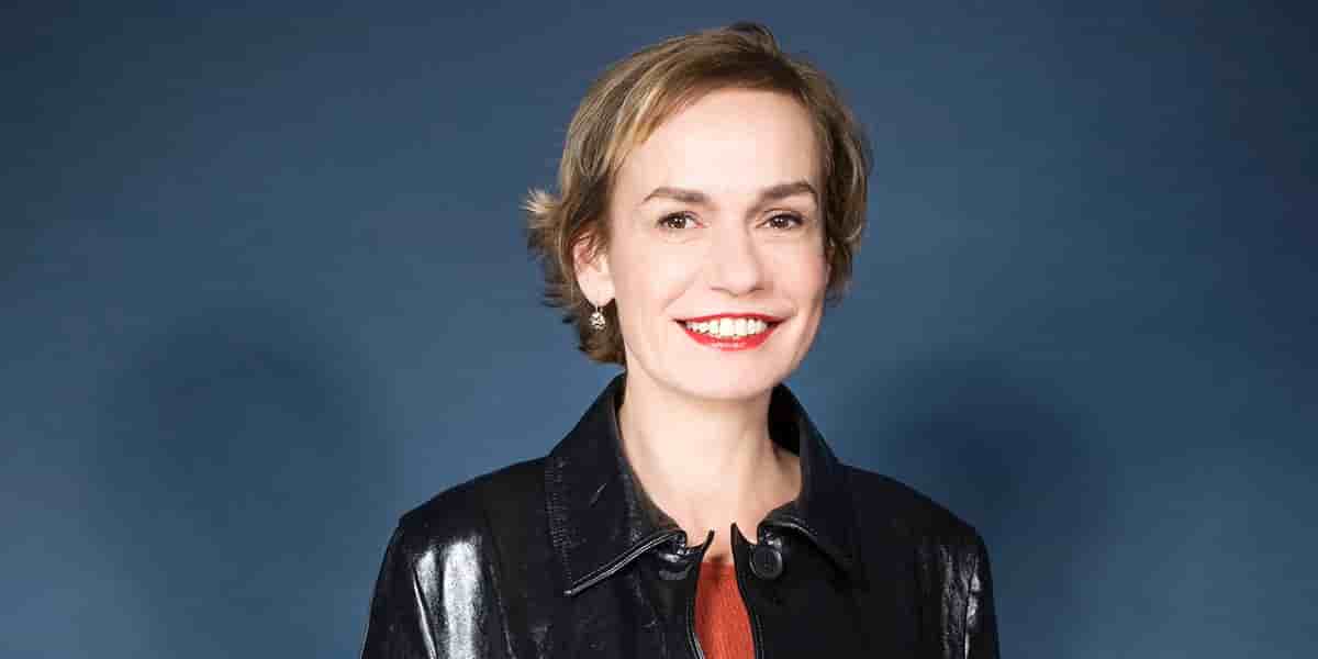 Sandrine Bonnaire est de retour dans une nouvelle pièce de théâtre, « L’Amante anglaise ».