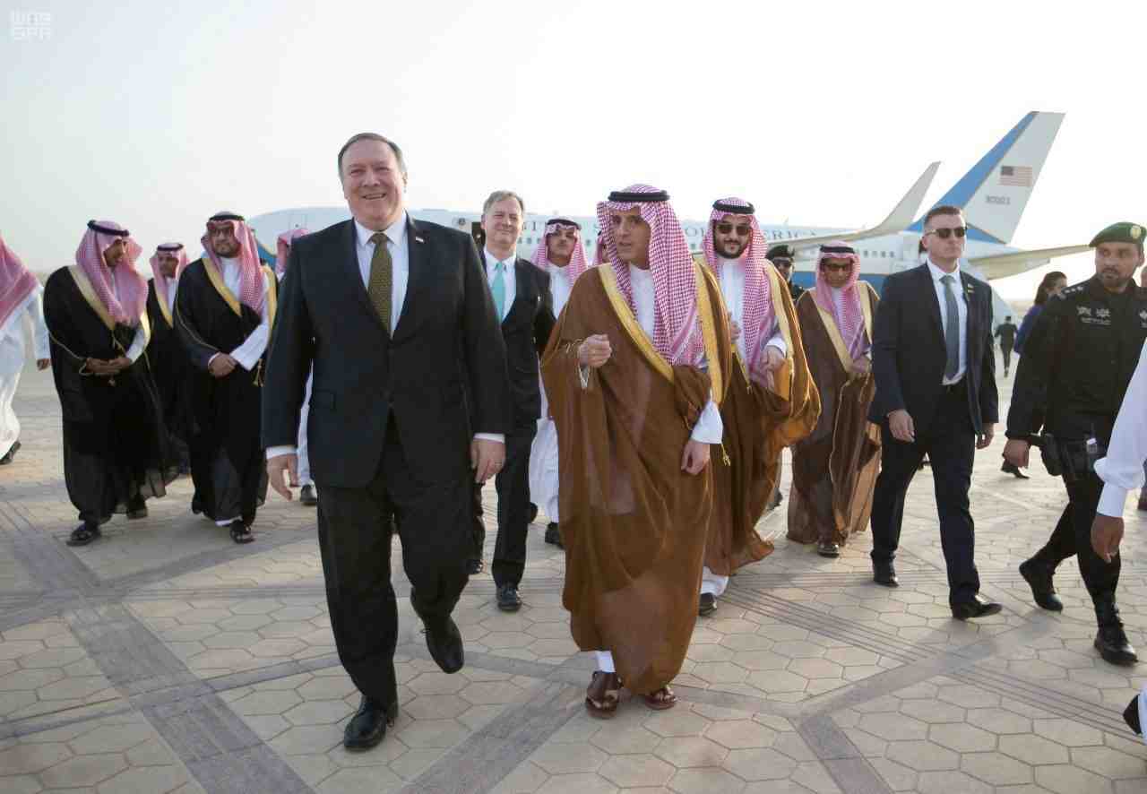 A peine nomme secretaire d'etat, pompeo part au proche-orient