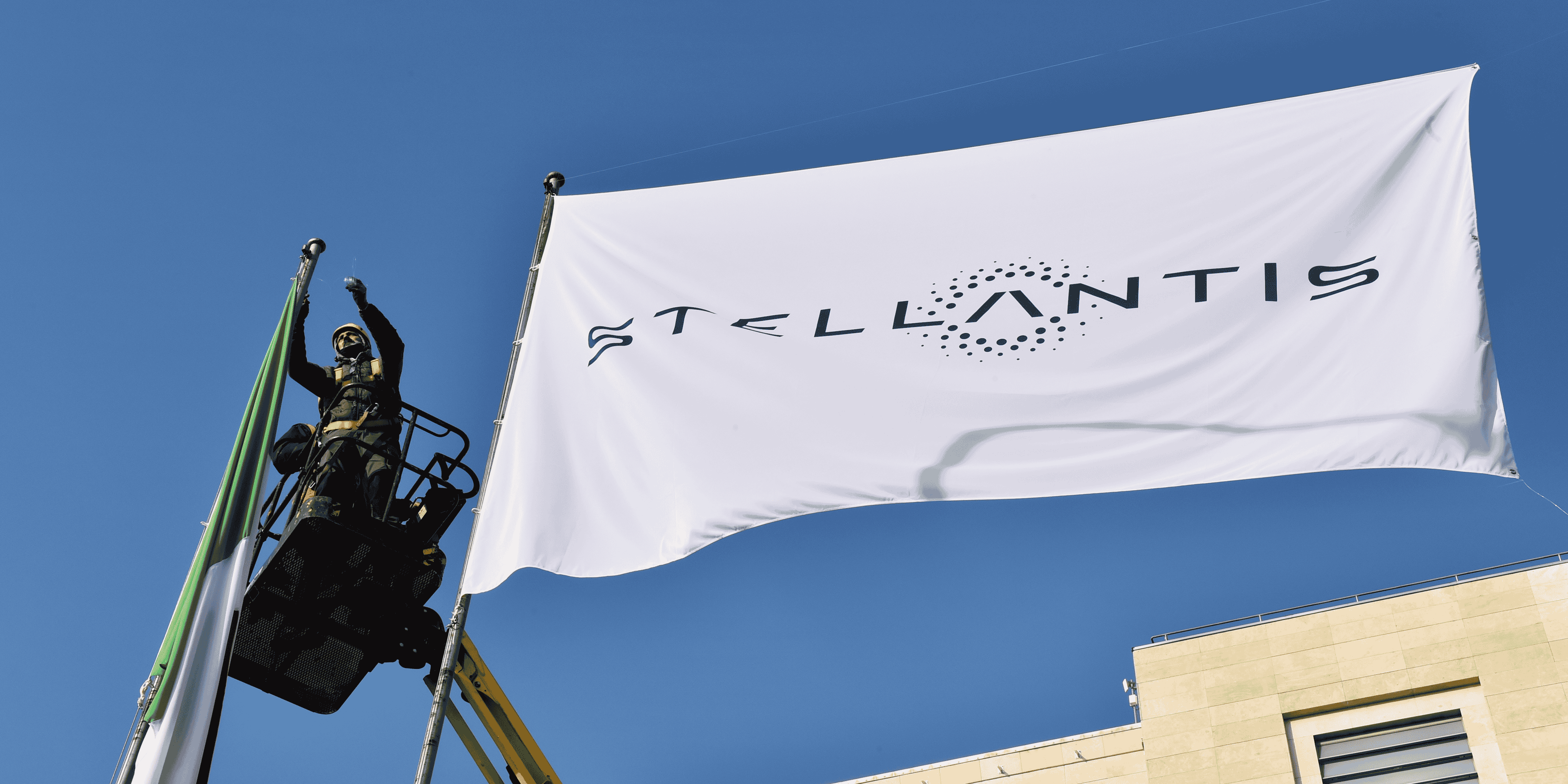 Stellantis confiant sur les synergies, pas de tabou sur la chine, dit tavares