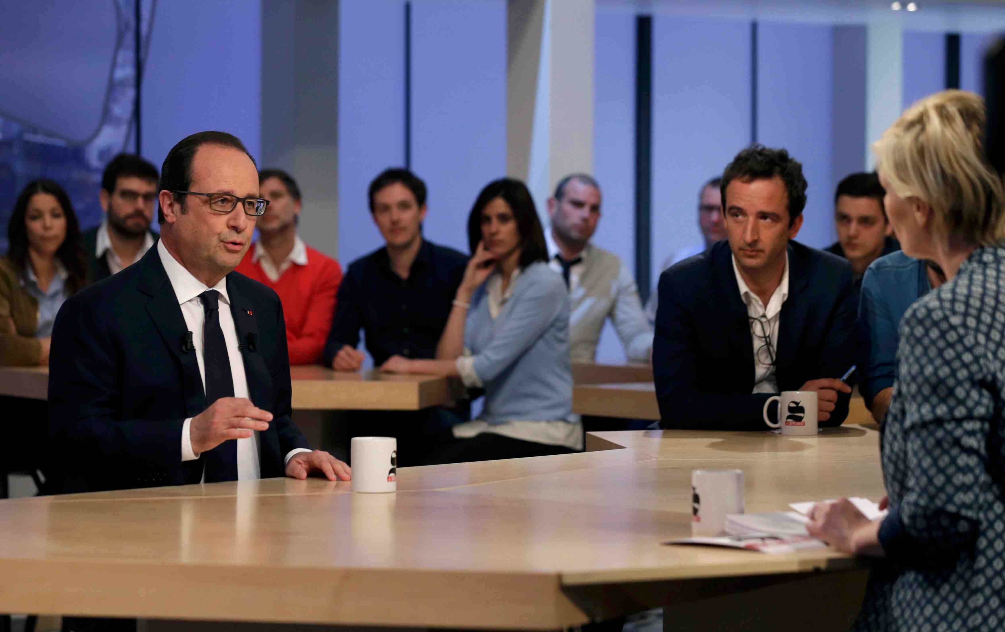 Le front national n’est pas un parti republicain, declare francois hollande