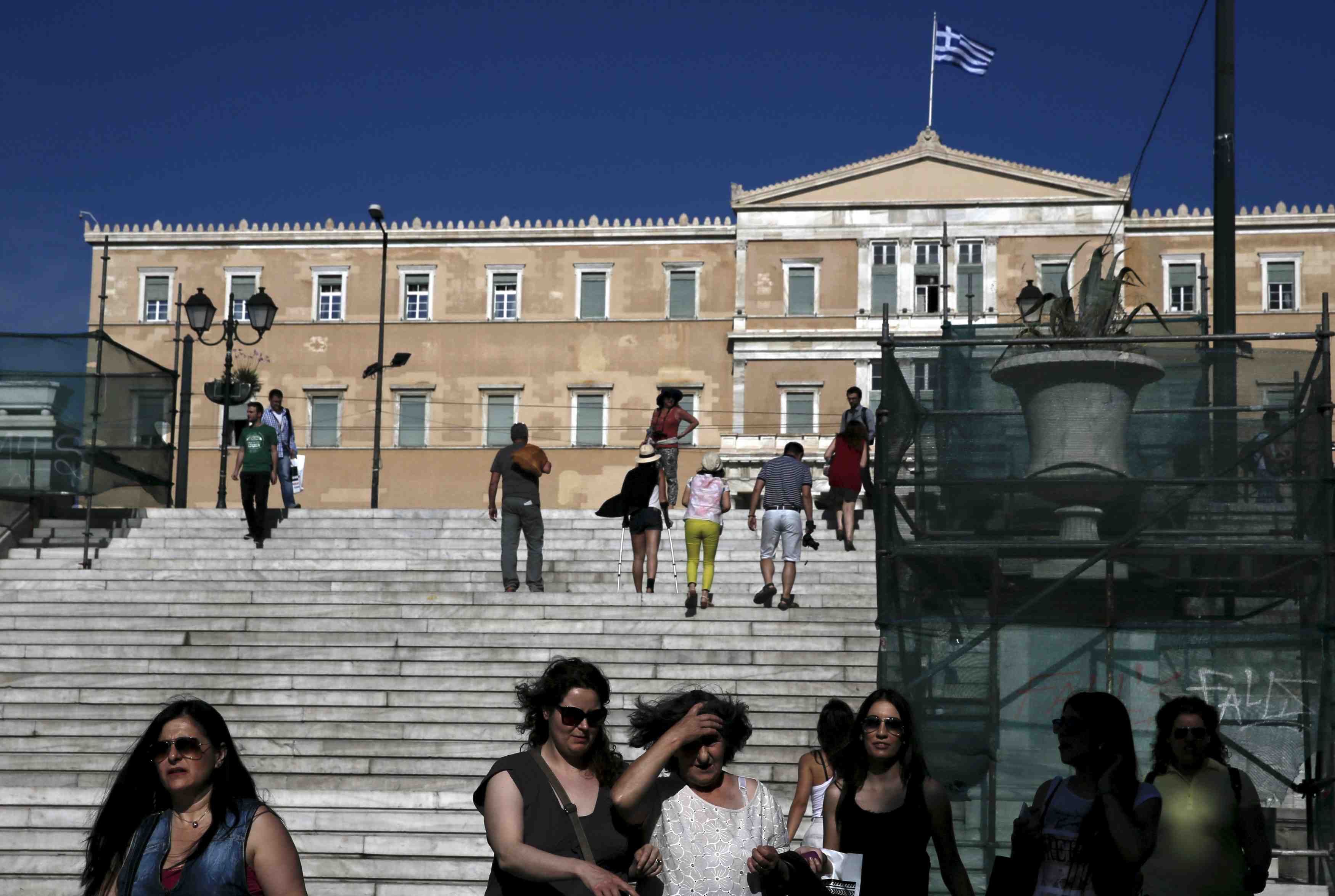 Les creanciers de la grece presentent un projet d'accord