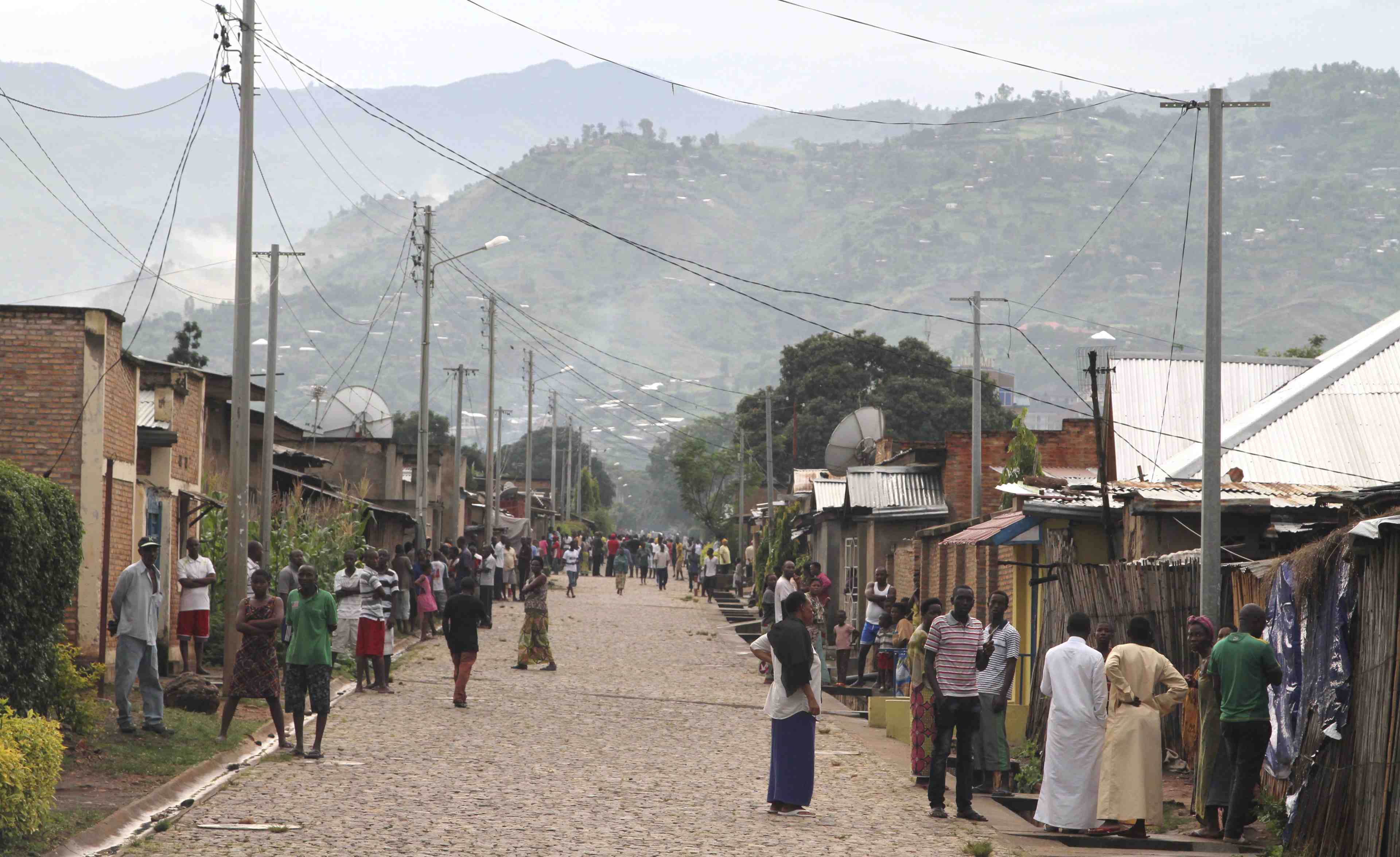 L'ua propose l'envoi d'une force de maintien de la paix au burundi