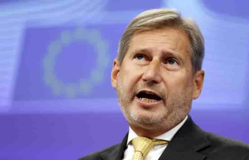 Le commissaire europeen johannes hahn presse ankara de reduire l'afflux de refugies en grece