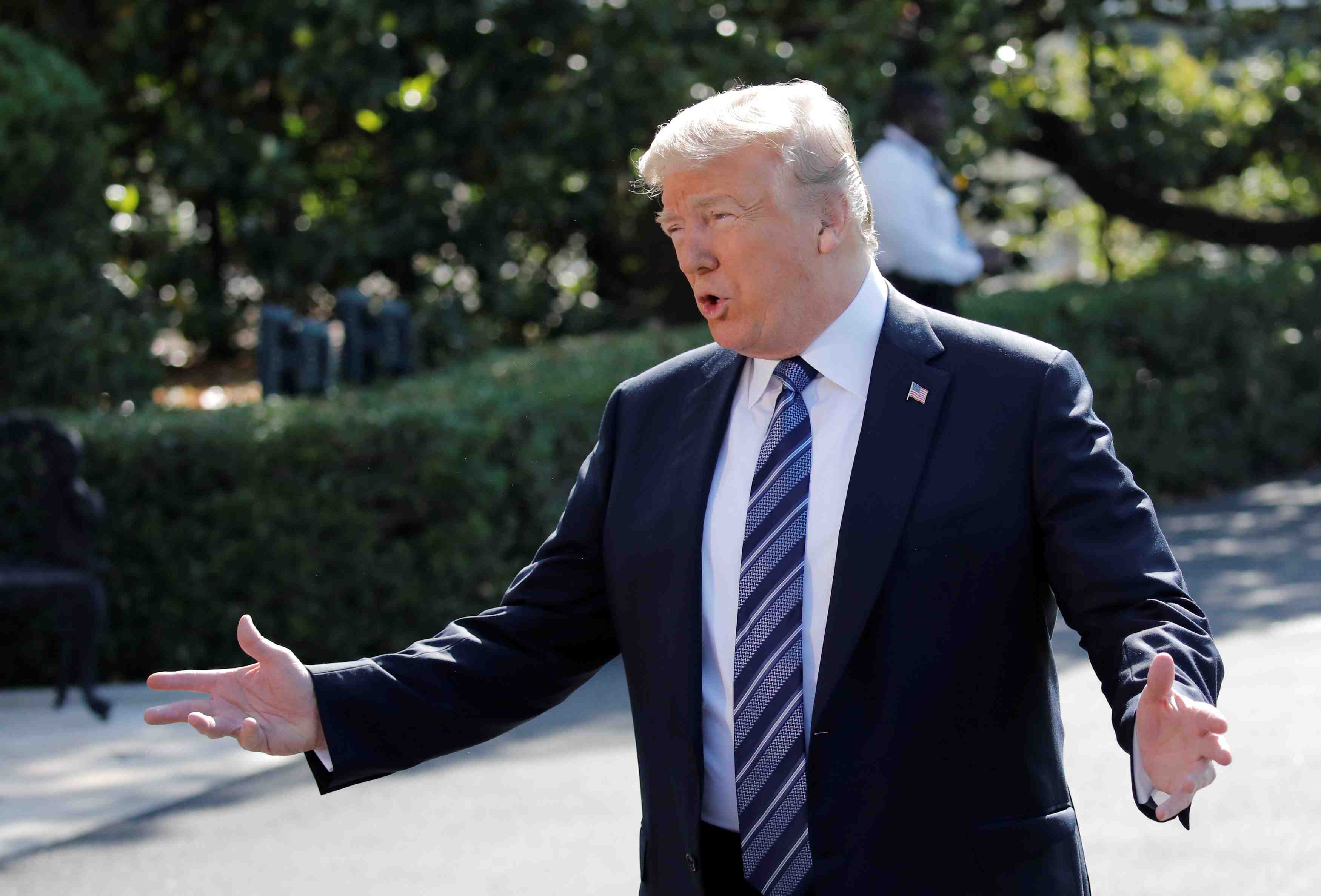 Trump n'exclut pas la possibilite d'un sommet avec kim le 12 juin