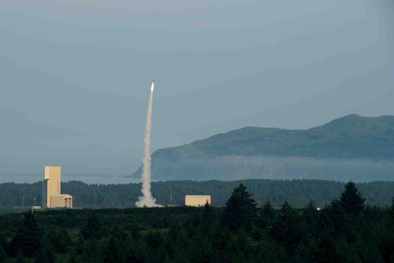 L'iran veut que le hezbollah fabrique des missiles de precision, accuse israel