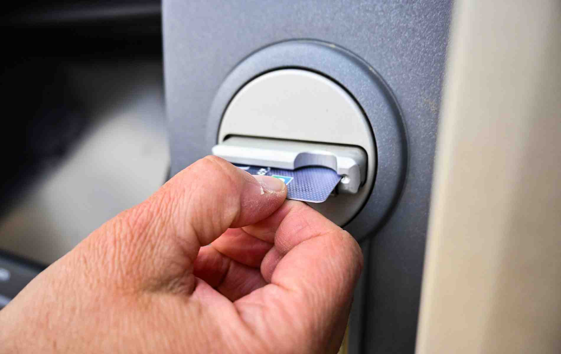 distributeur de billets banque