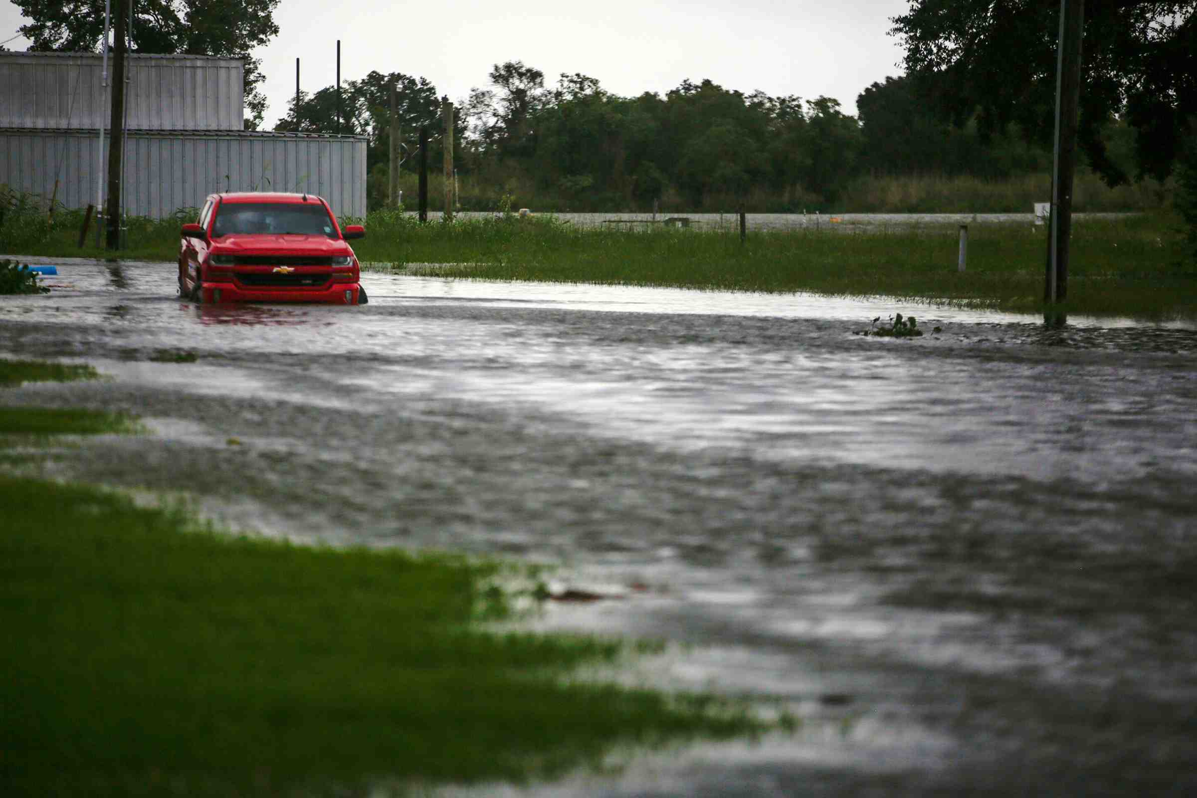 L'ouragan laura atteint la louisiane