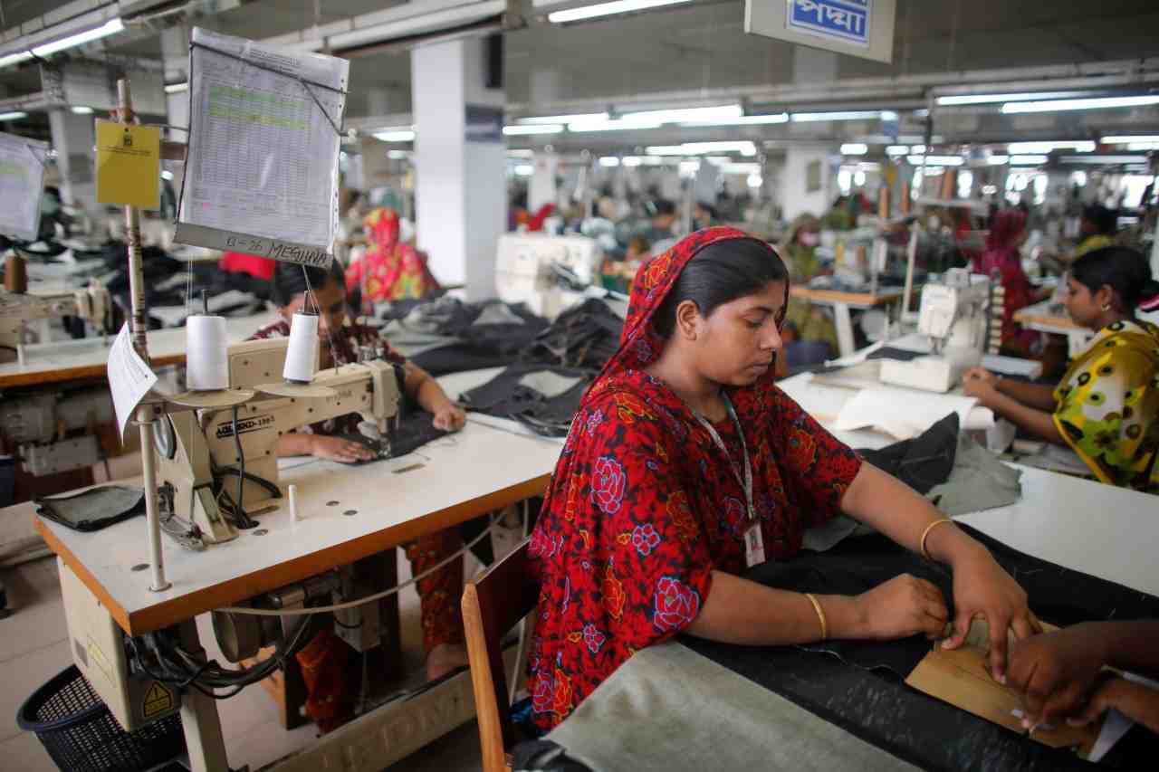 Le textile est une industrie clé du Bangladesh, deuxième exportateur mondial de vêtements, derrière la Chine.