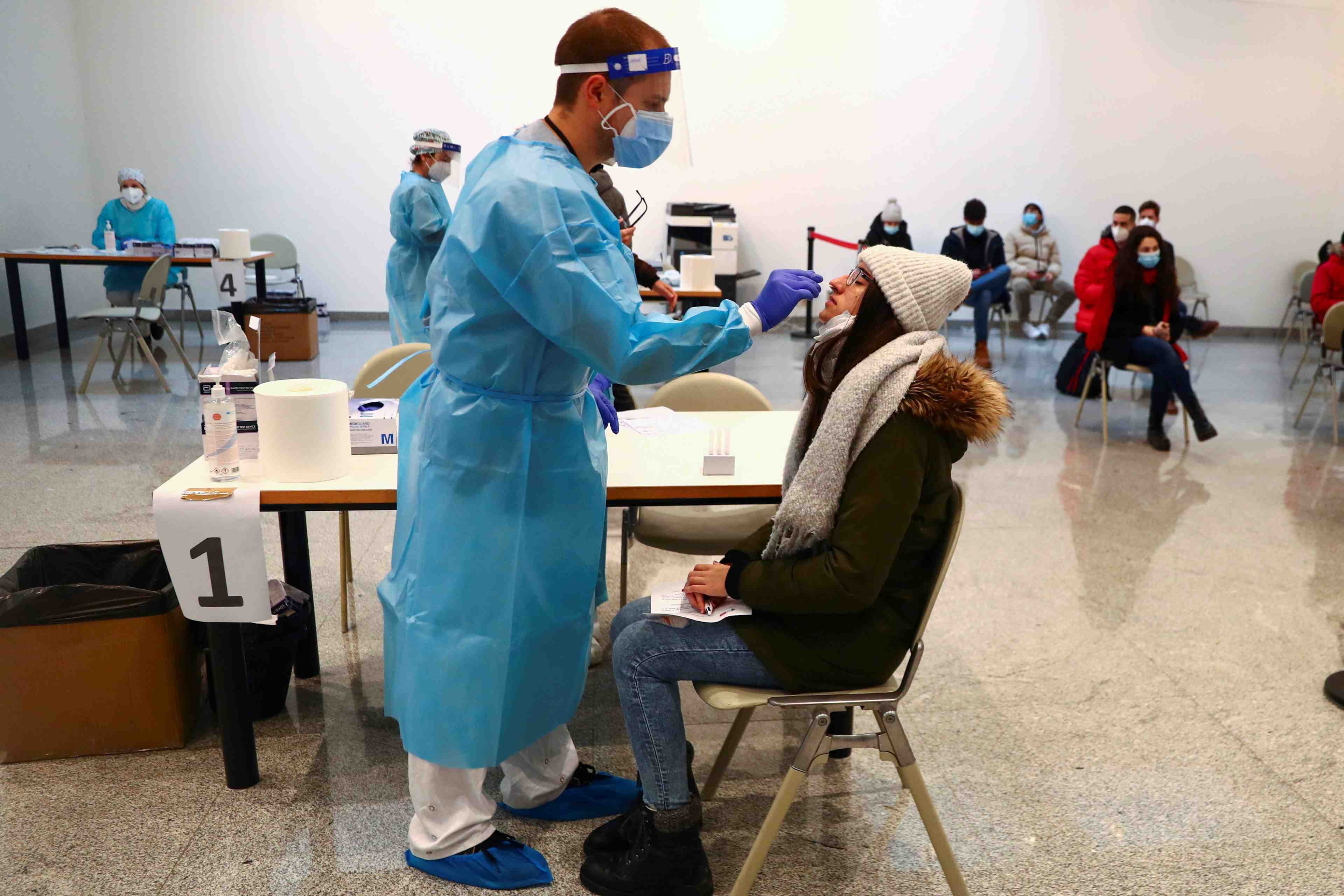 Coronavirus: l'espagne recense plus de 41.500 nouveaux cas, hausse record