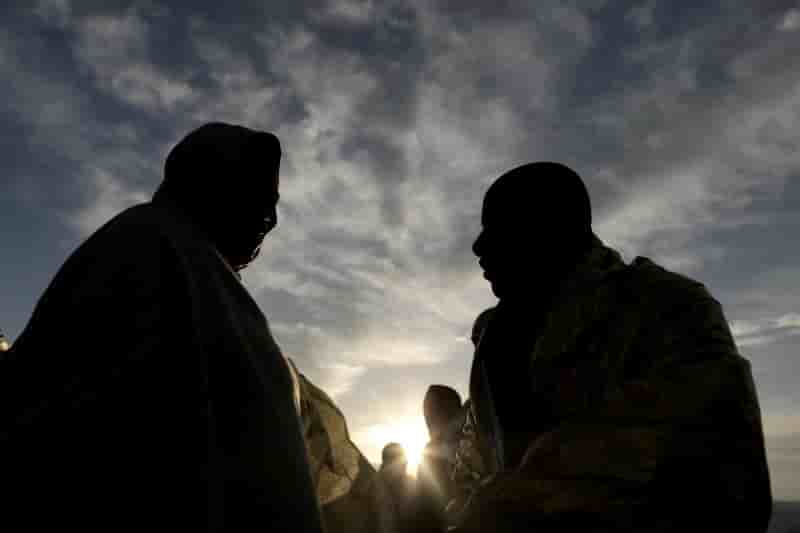 Large sauvetage de migrants en mediterranee
