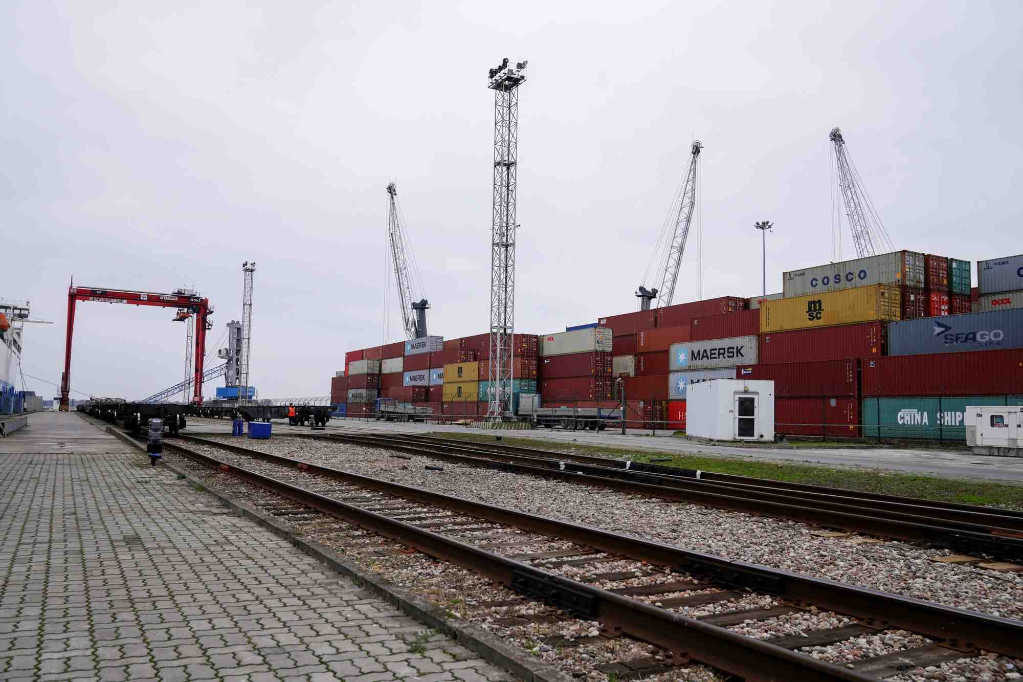 La russie met en garde la lituanie face a l'arret du transit vers kaliningrad