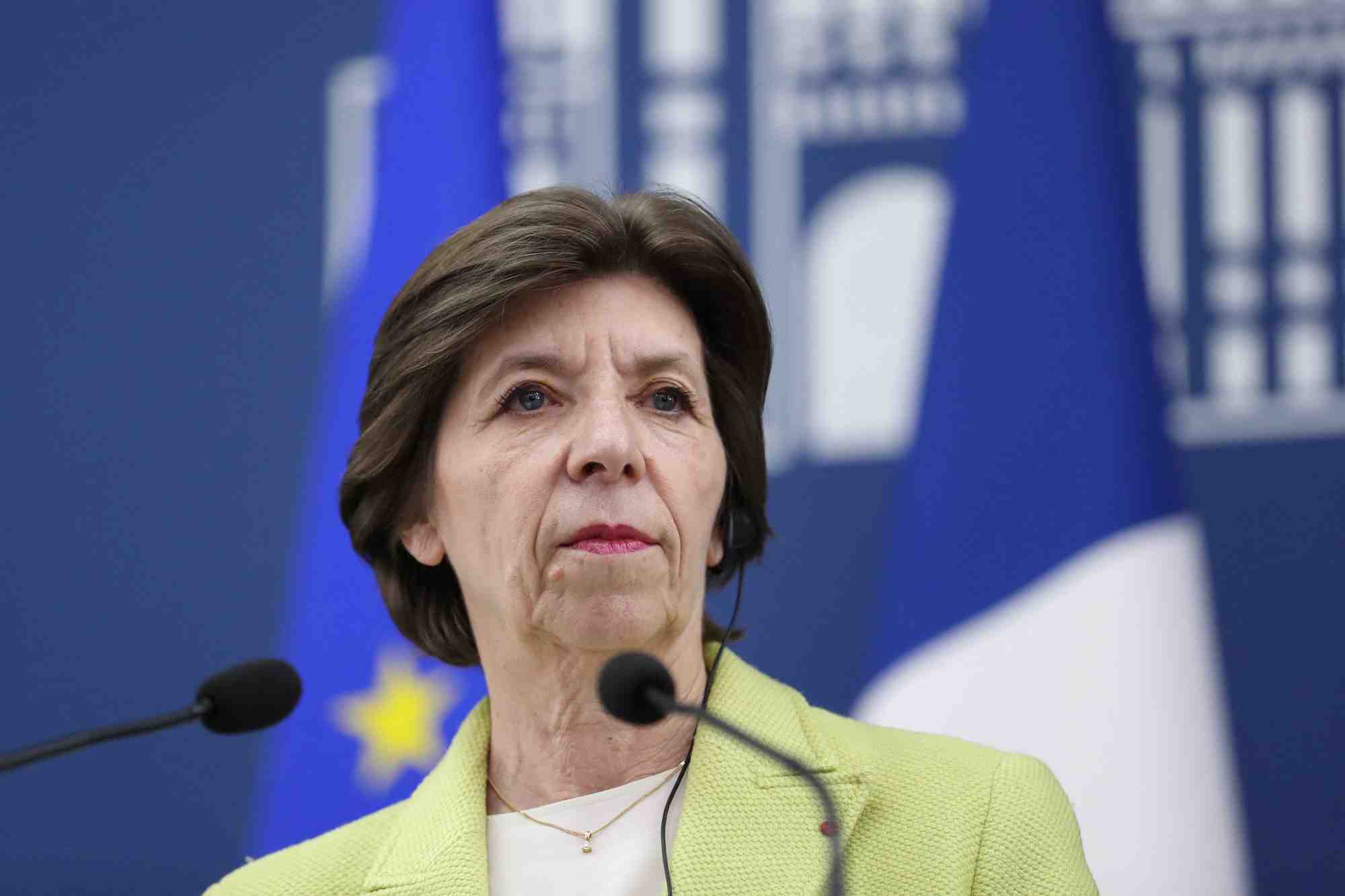 La ministre francaise des affaires etrangeres catherine colonna visite erevan