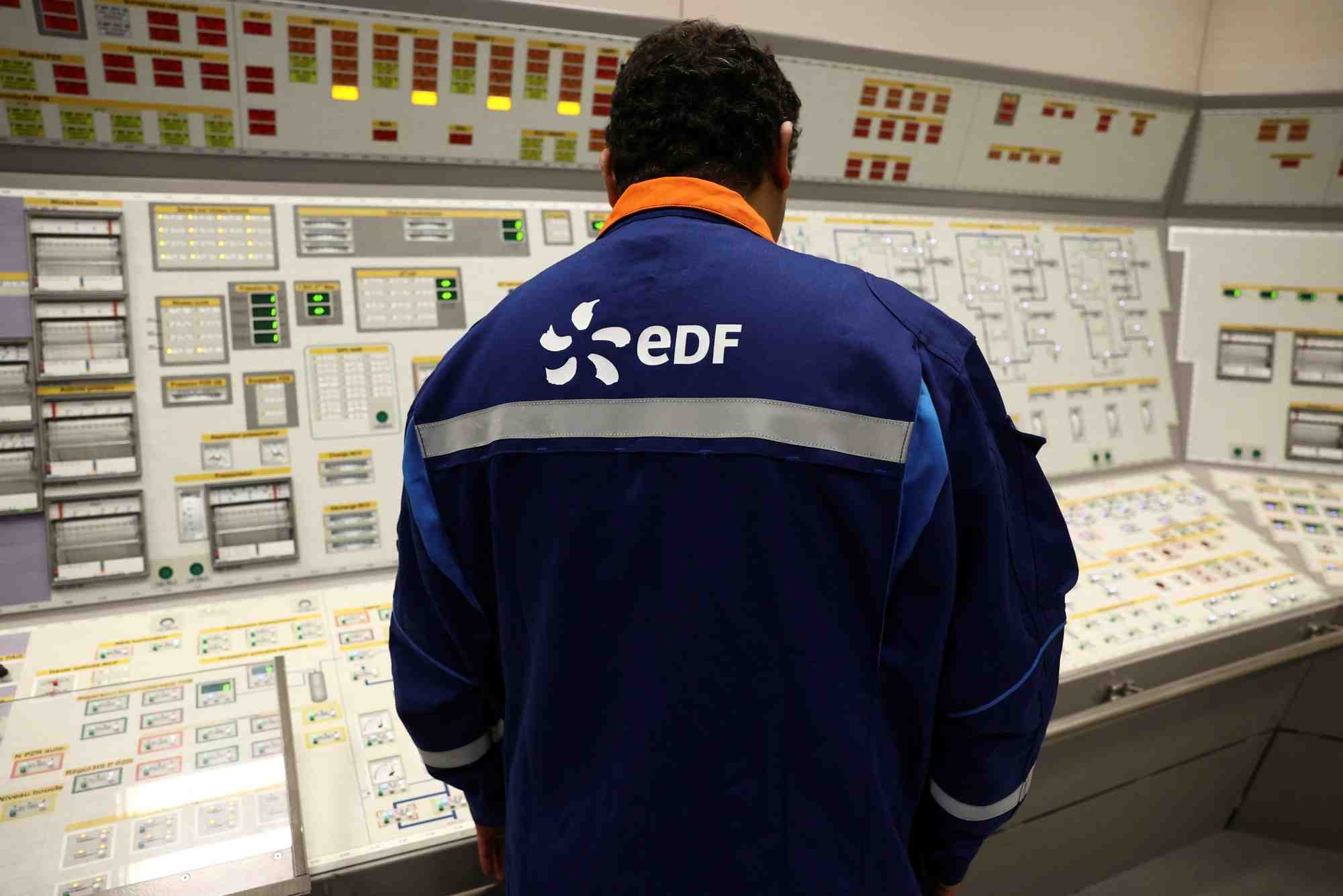 La centrale nucleaire de flamanville 3 (epr) dans le nord-ouest de la france