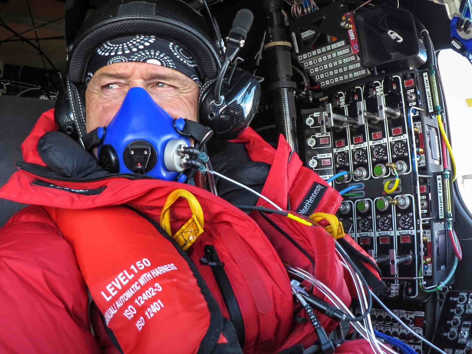L'avion solaire poursuit son tour de monde, atterrit dans l'ohio
