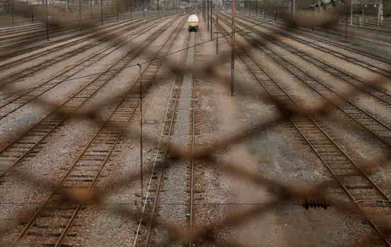Sncf: la dette probablement sans impact sur le deficit de l'etat, selon un conseiller de macron